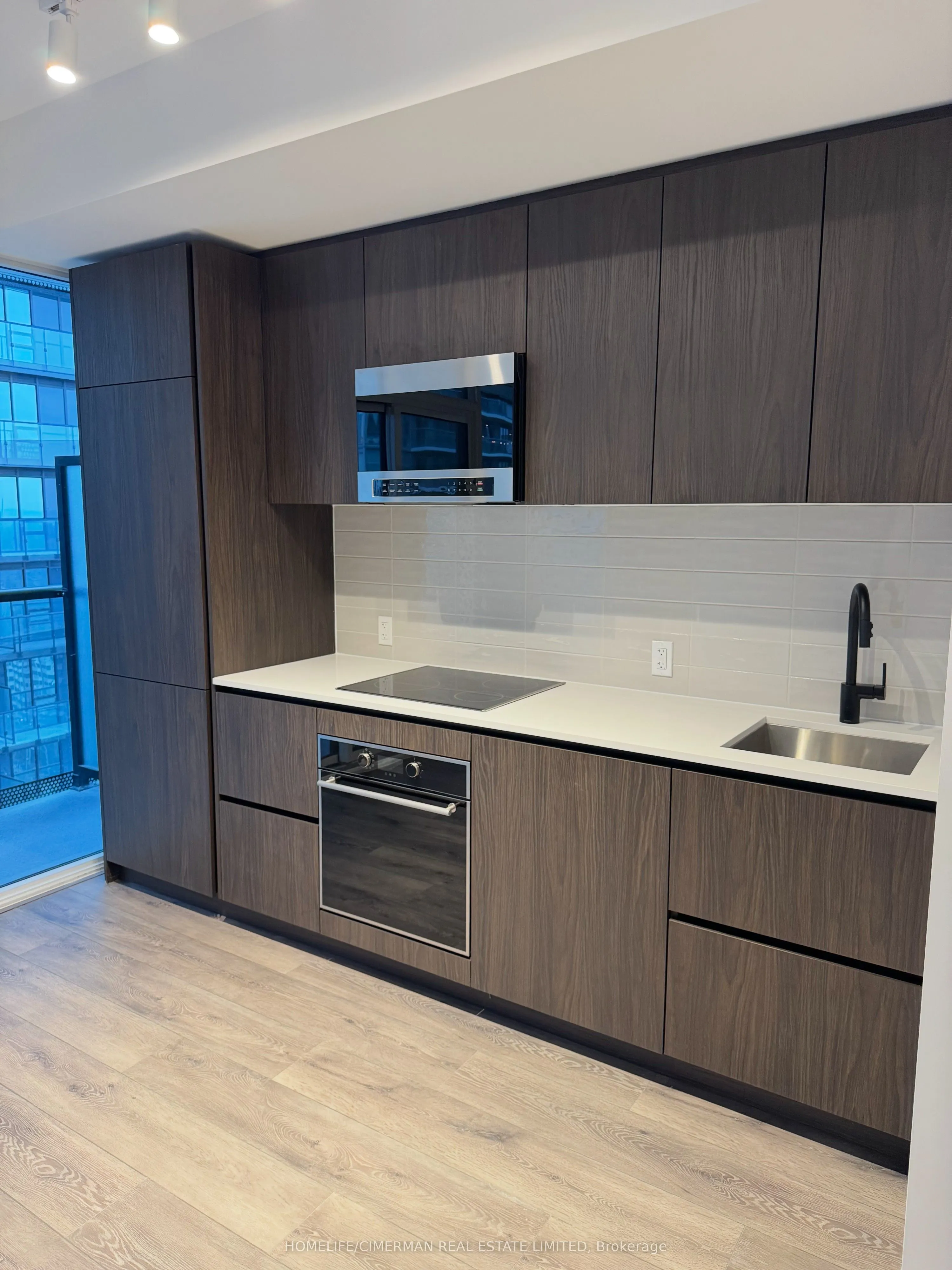 127 Broadway Avenue, #2407