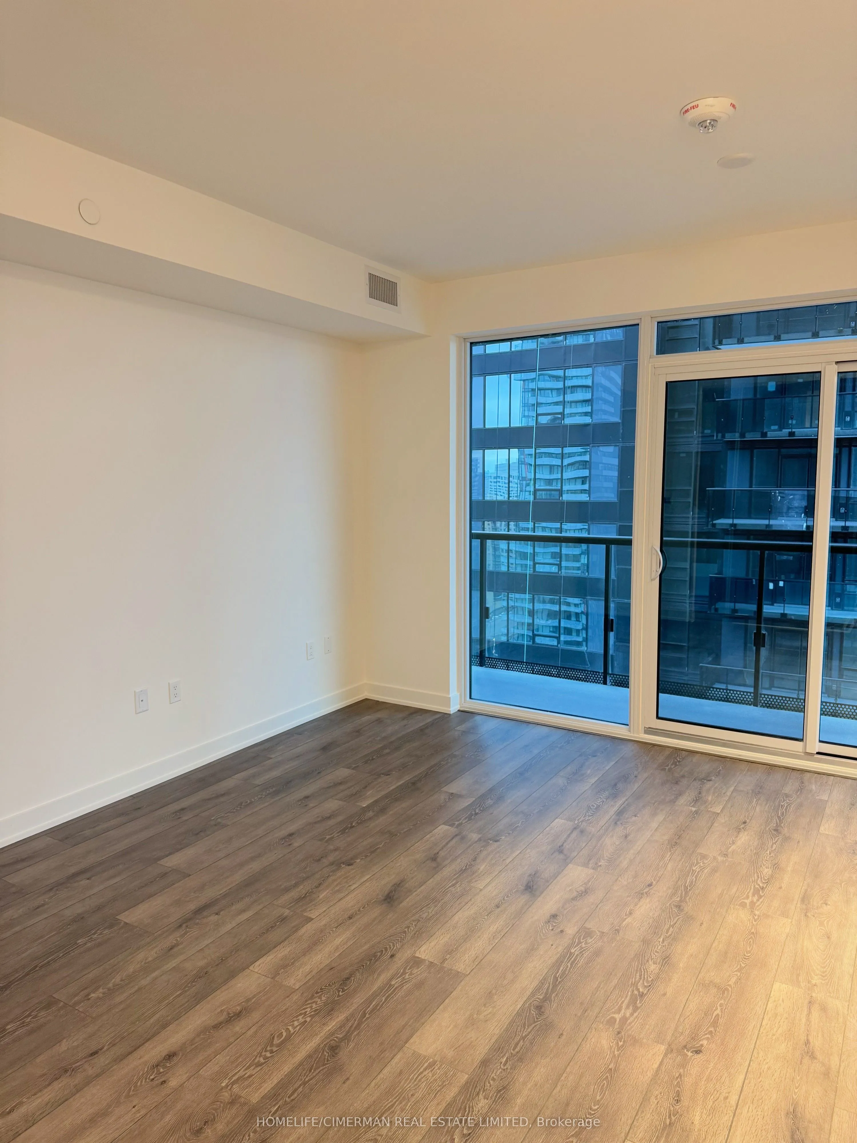 127 Broadway Avenue, #2407
