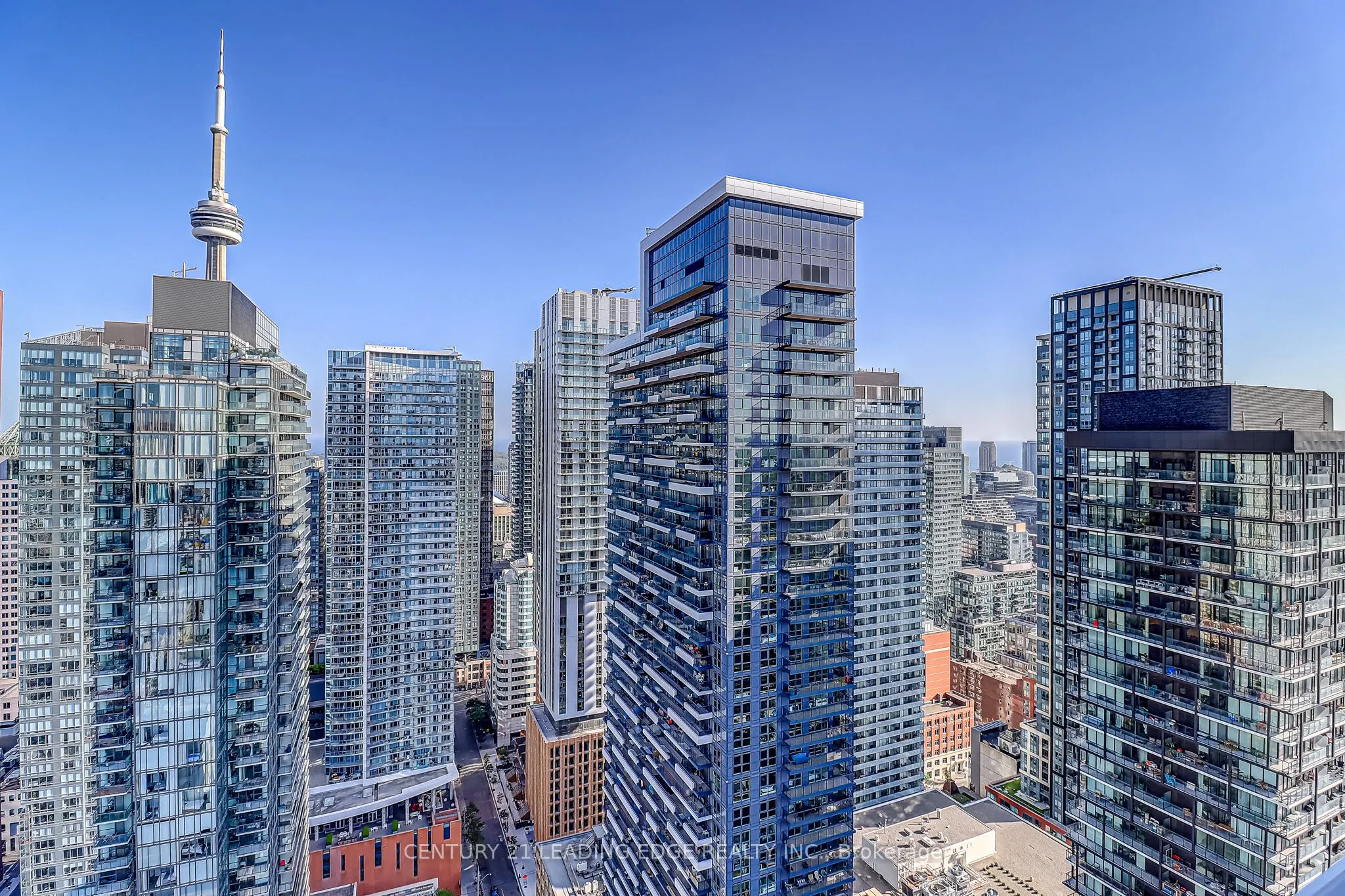 318 Richmond Street, #3904