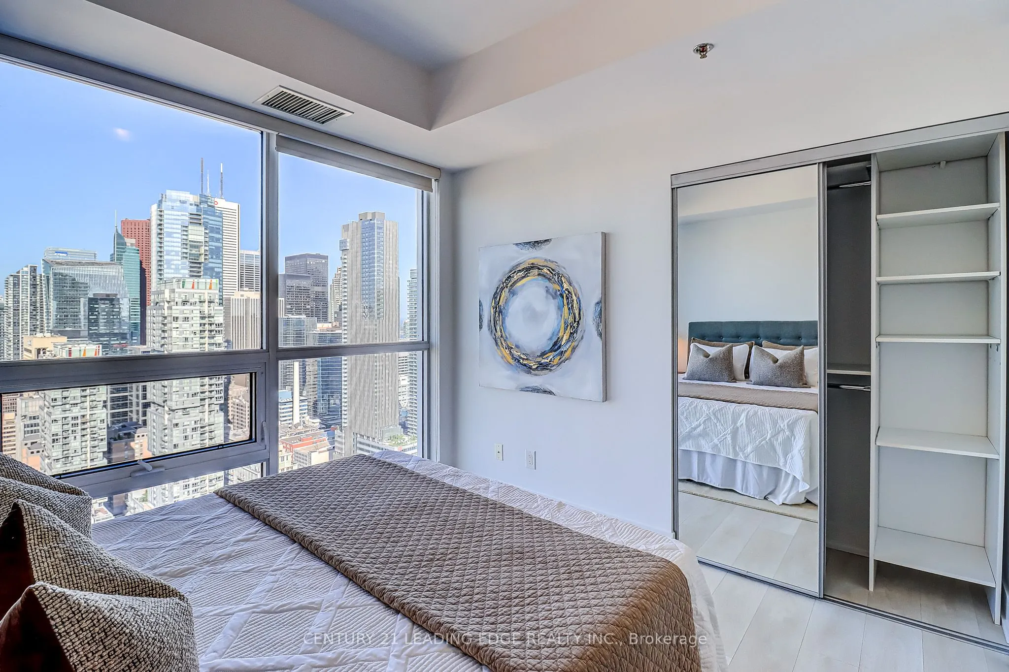 318 Richmond Street, #3904