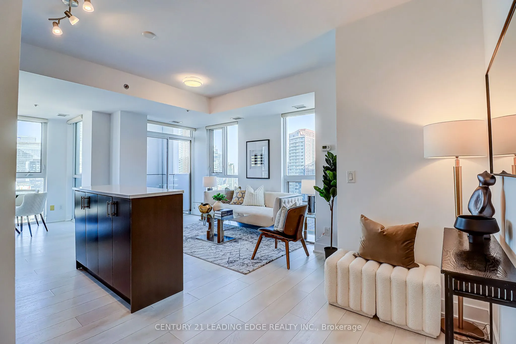 318 Richmond Street, #3904