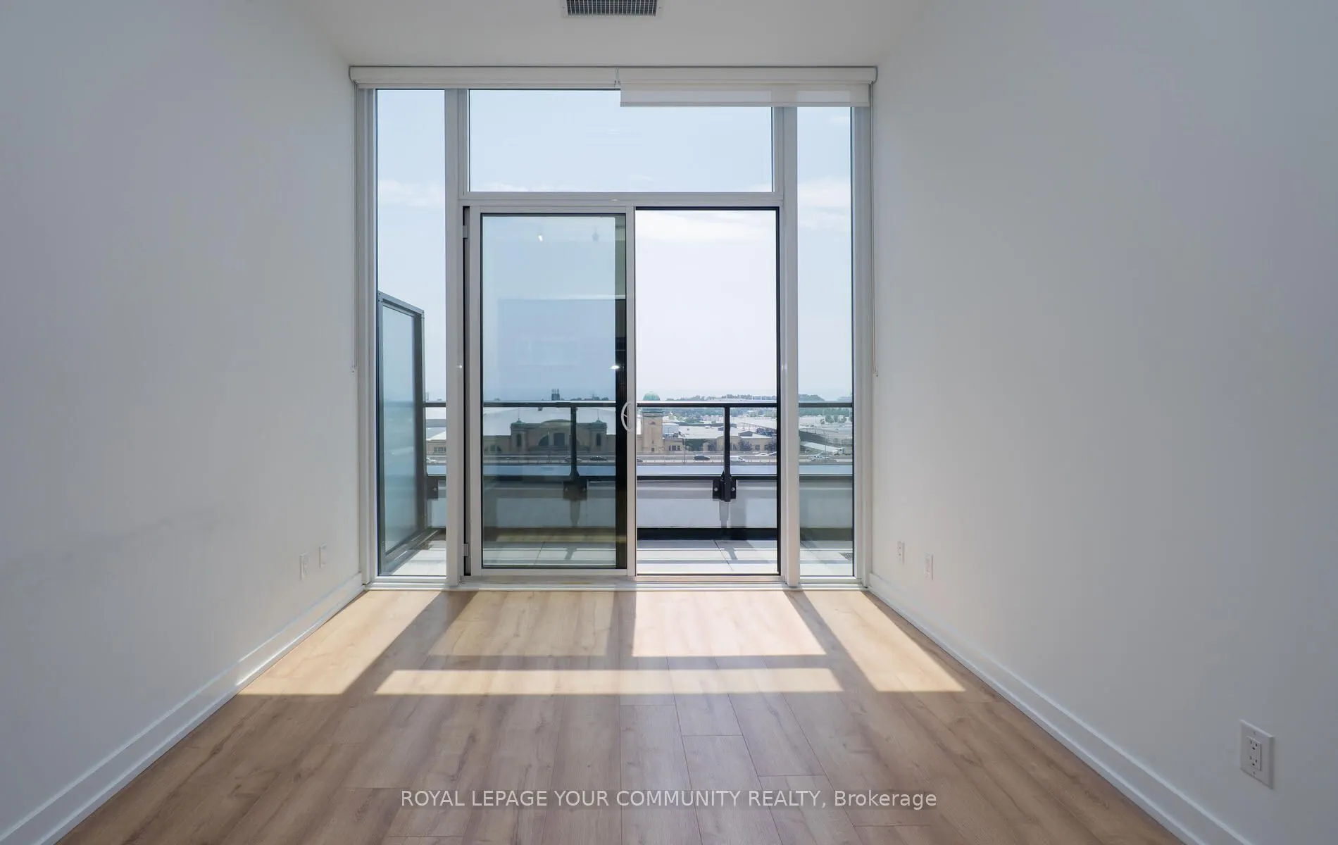 135 East Liberty Street, #811