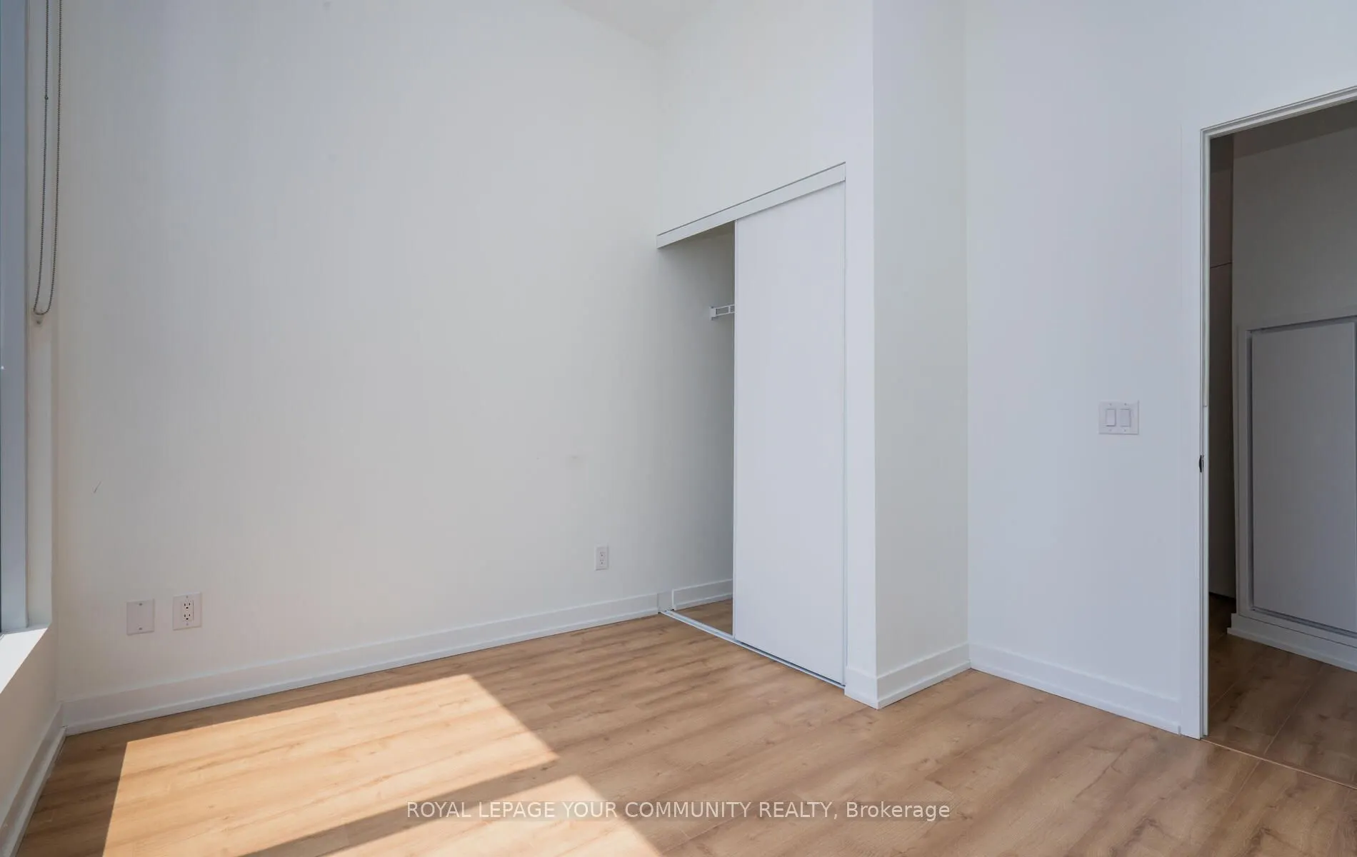 135 East Liberty Street, #811