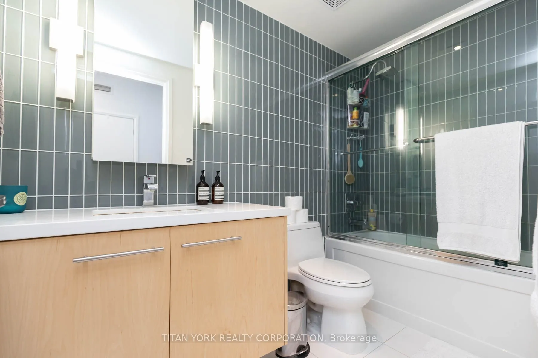 80 John Street, #1308