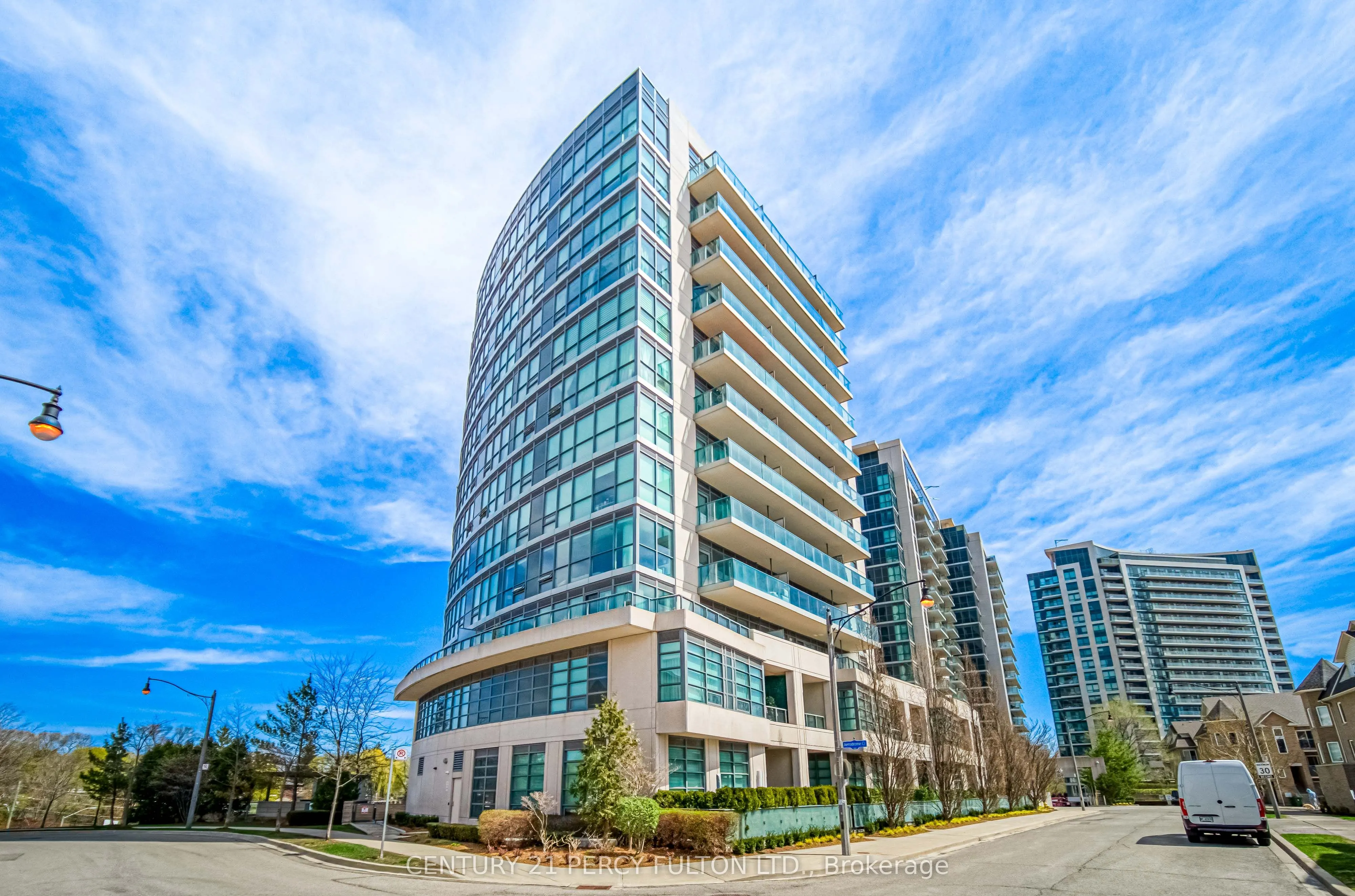 35 Brian Peck Crescent, #504