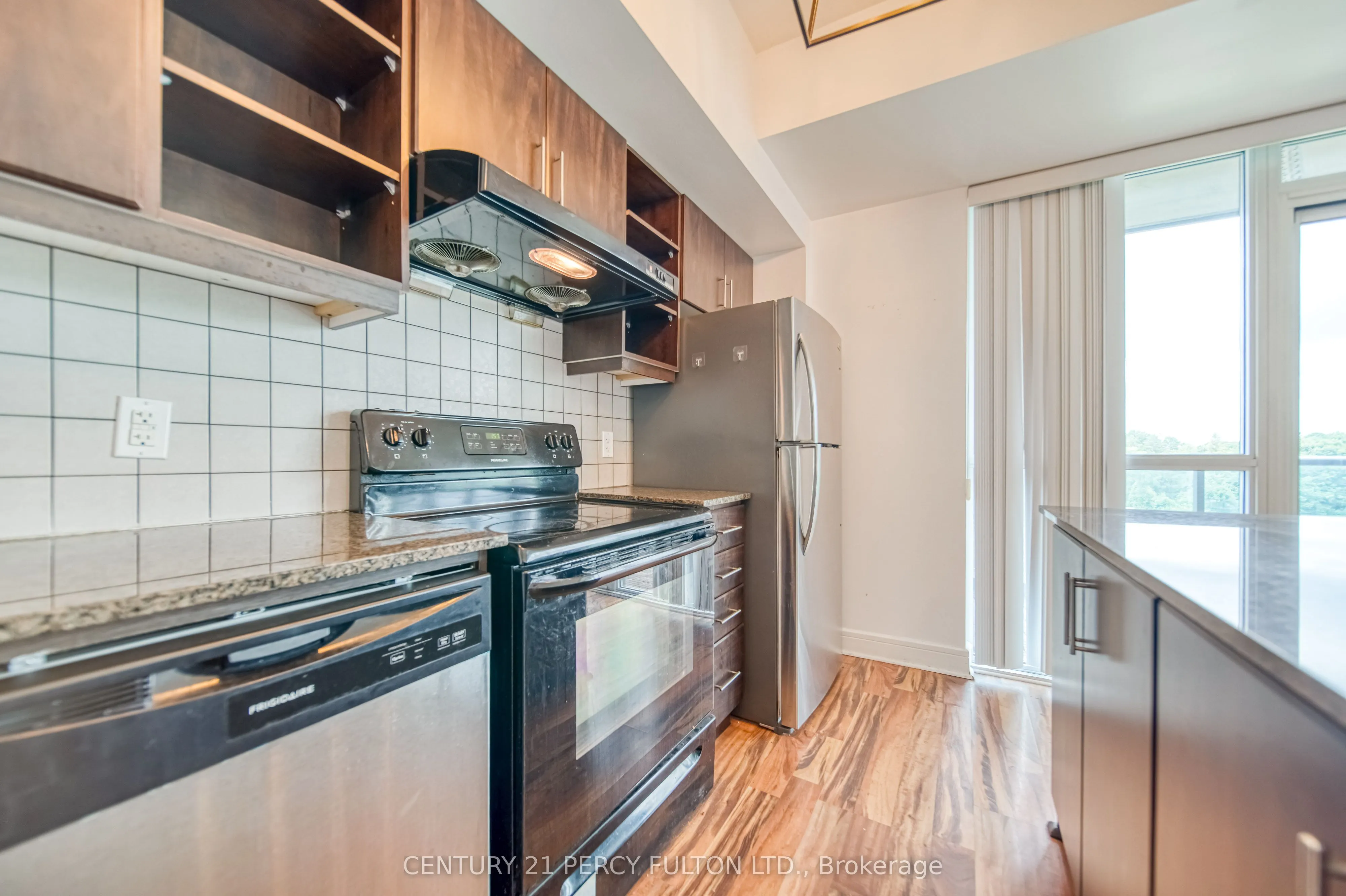 35 Brian Peck Crescent, #504