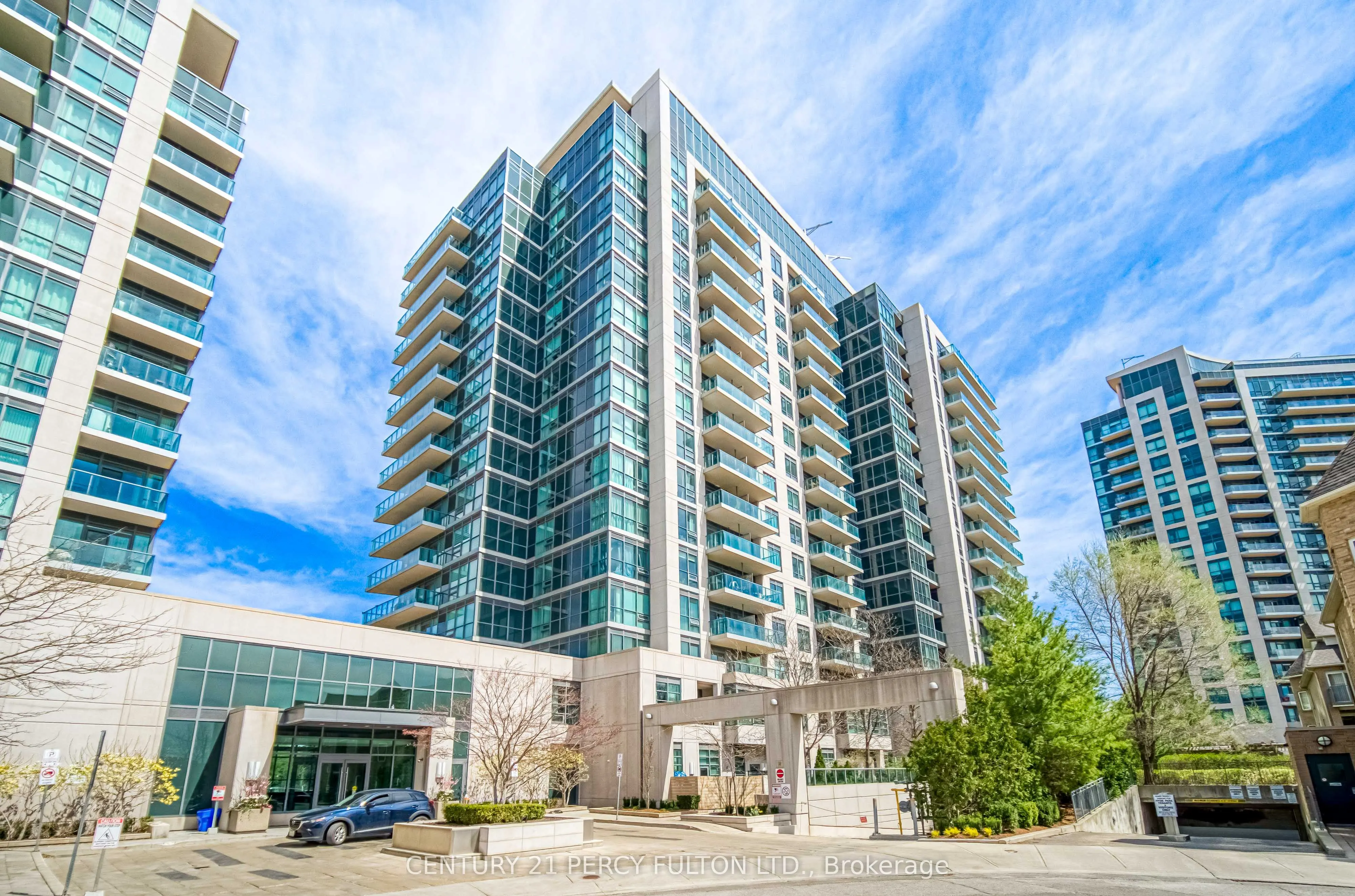 35 Brian Peck Crescent, #504