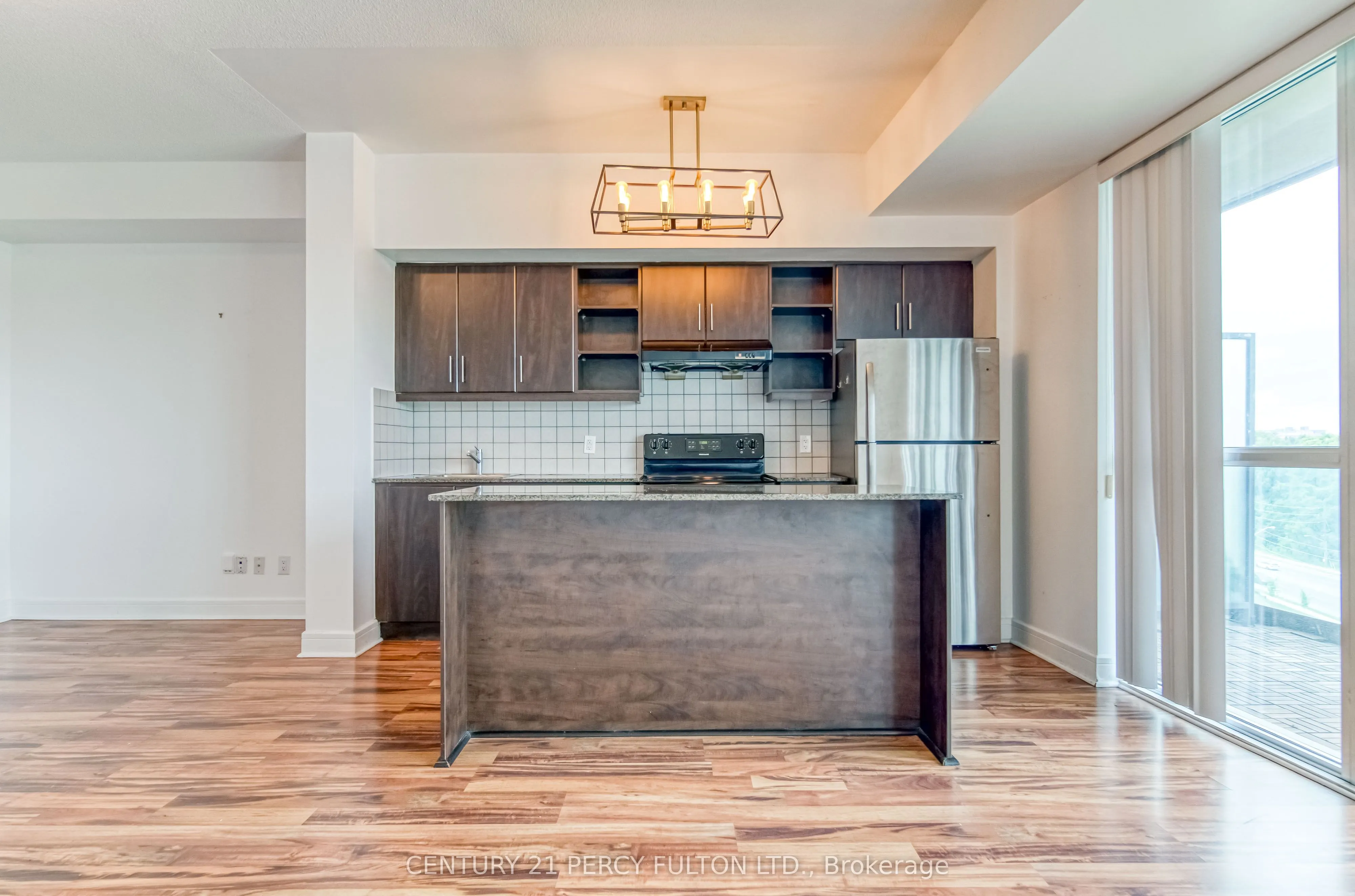 35 Brian Peck Crescent, #504