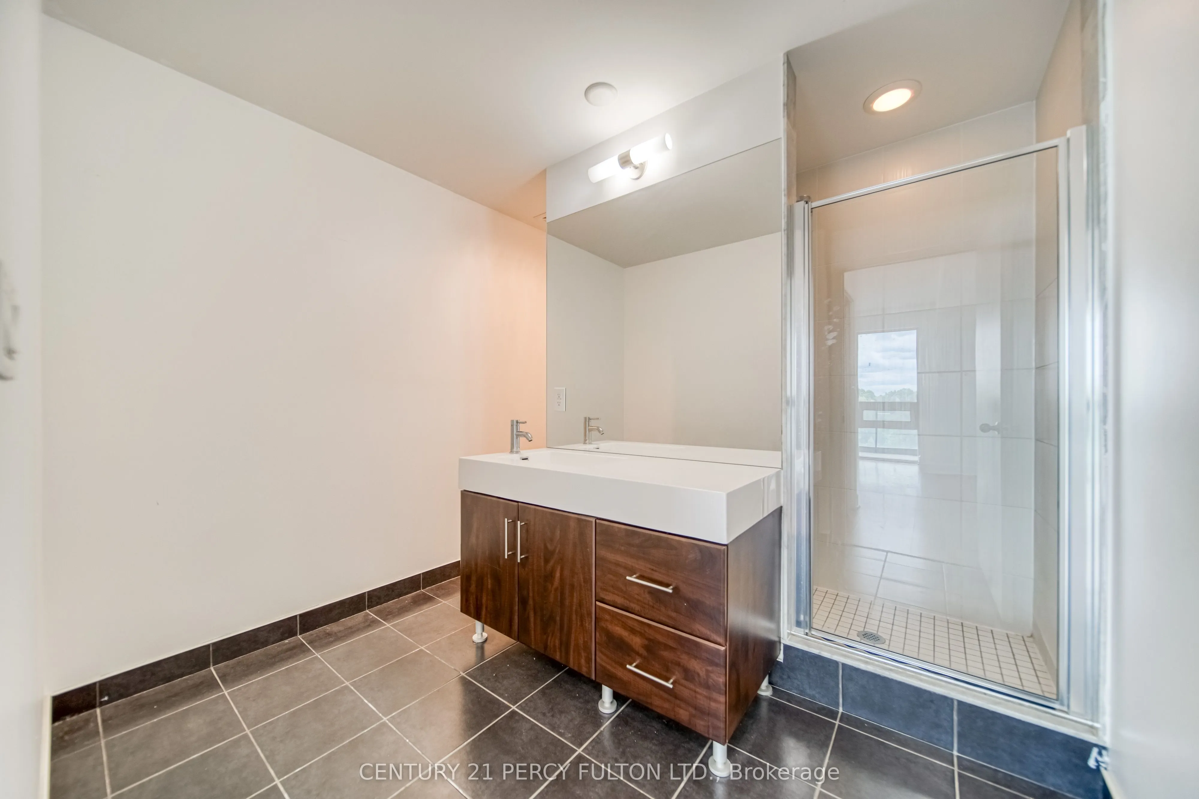 35 Brian Peck Crescent, #504