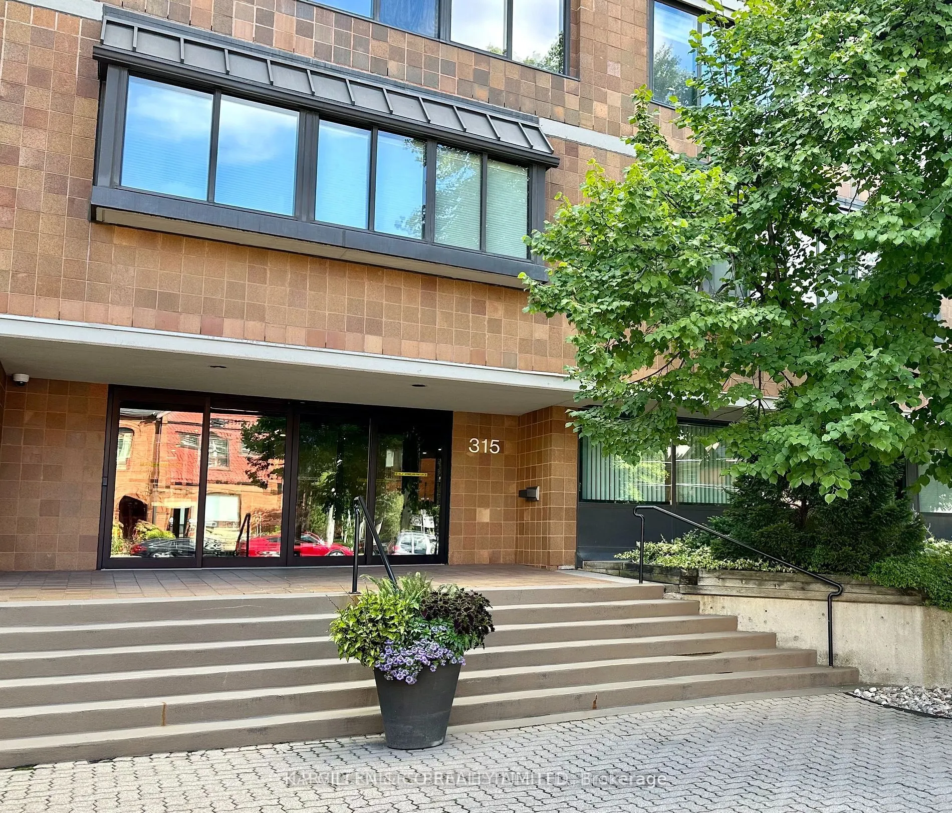 315 Avenue Road, #5-Office 2