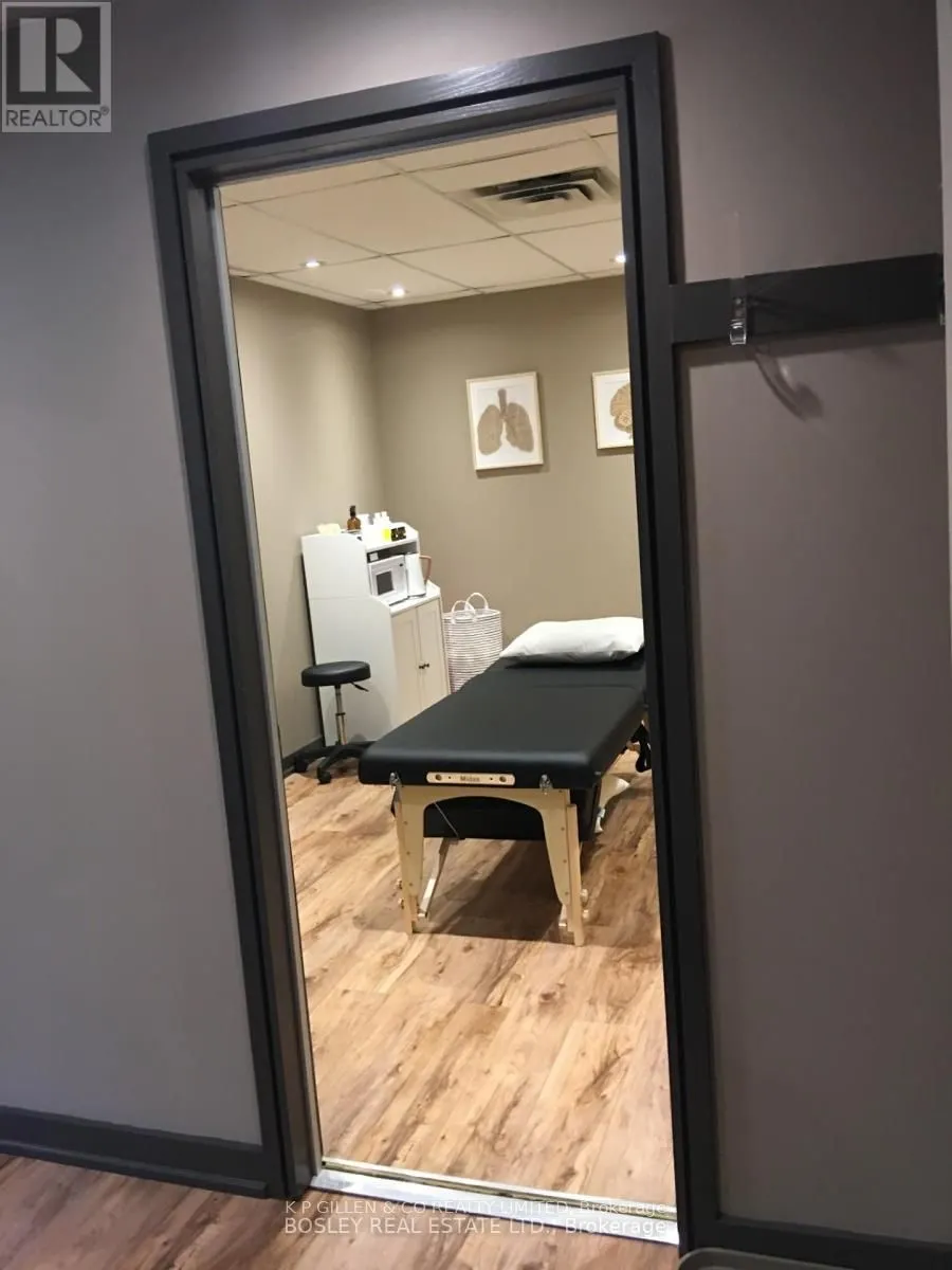 315 Avenue Road, #5-Office 2