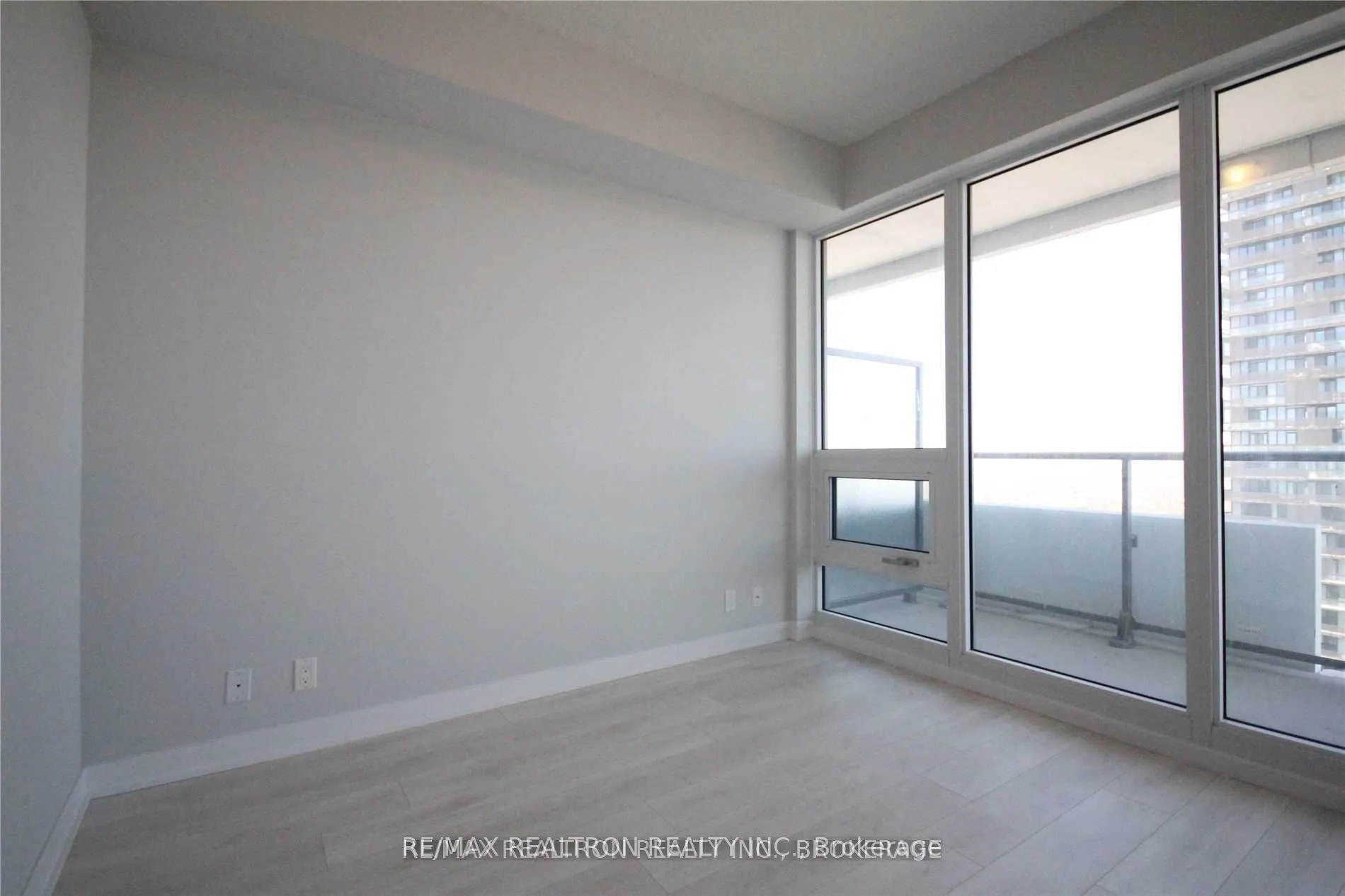 2221 Yonge Street, #4802