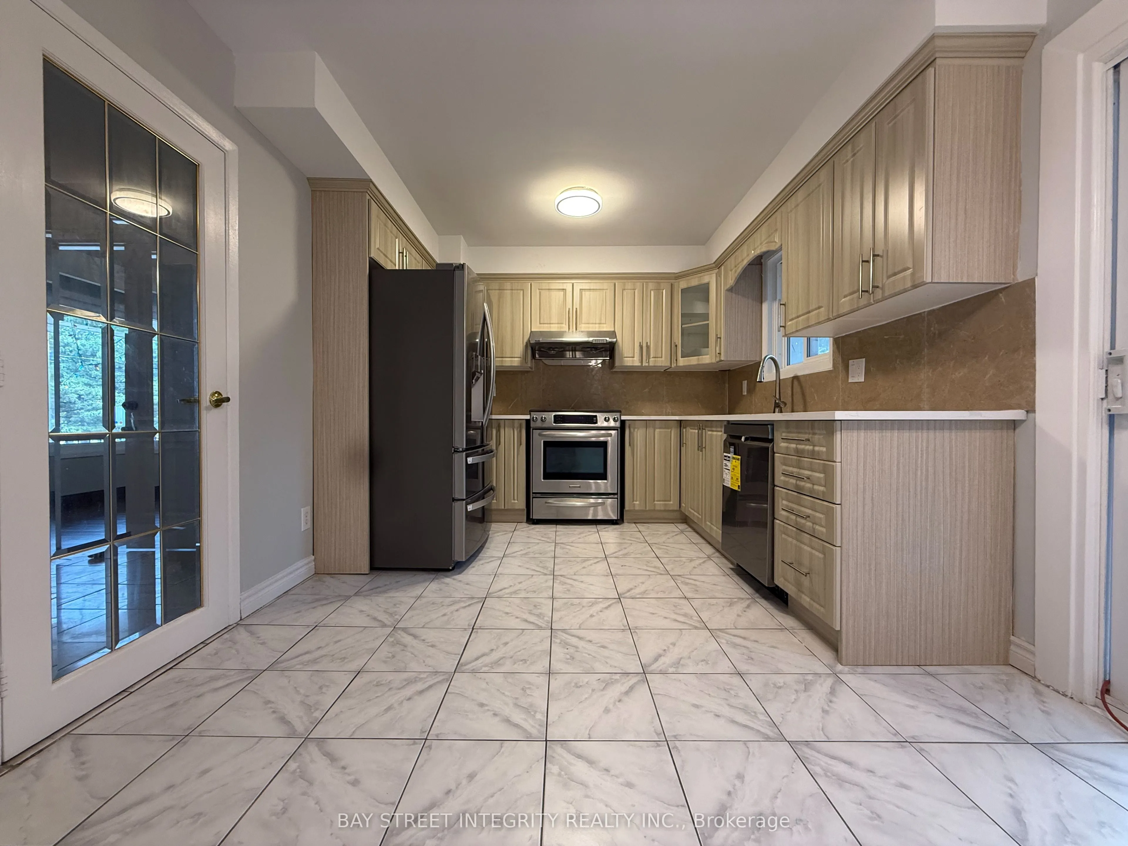 2 Axsmith Crescent