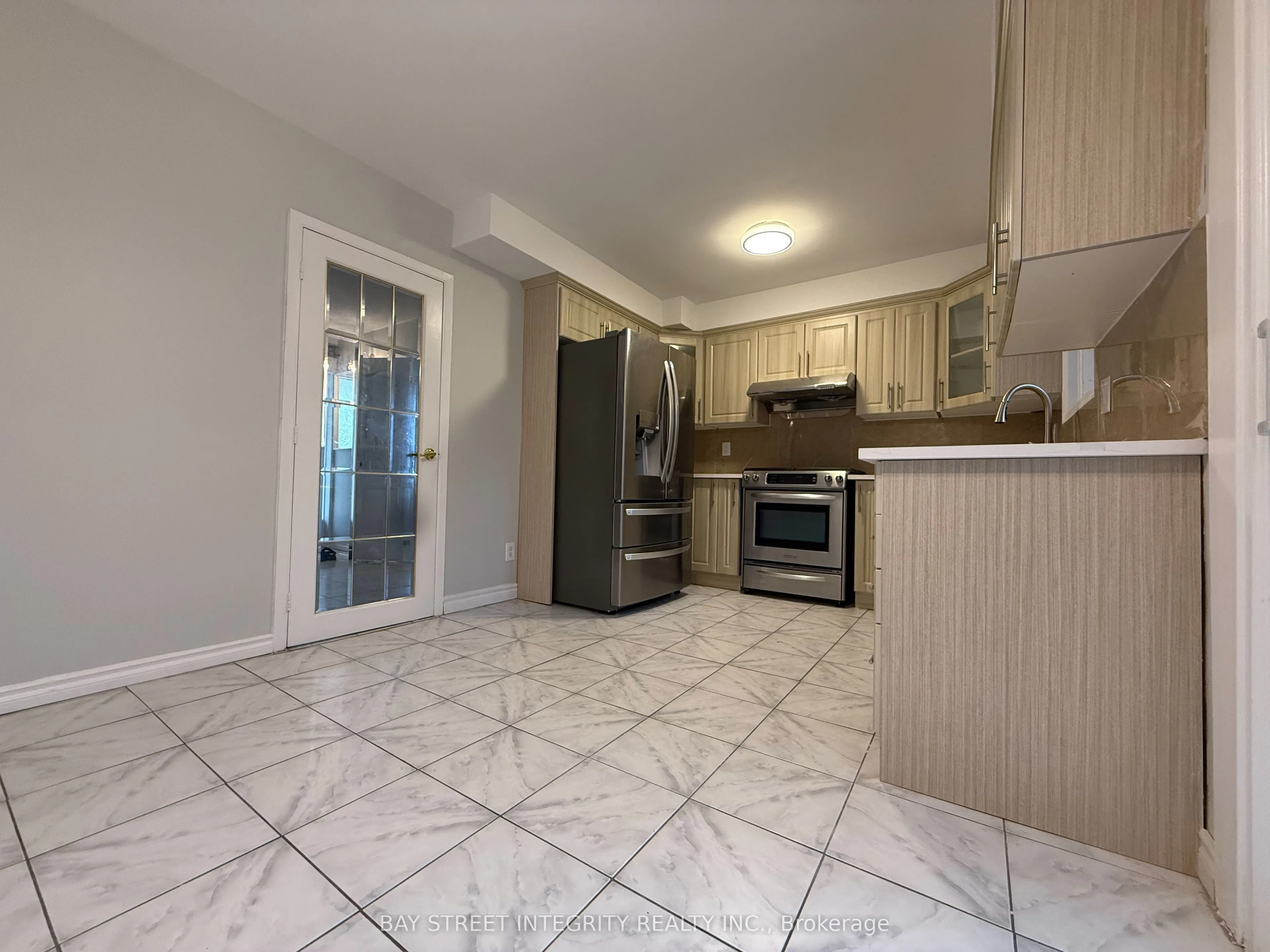 2 Axsmith Crescent