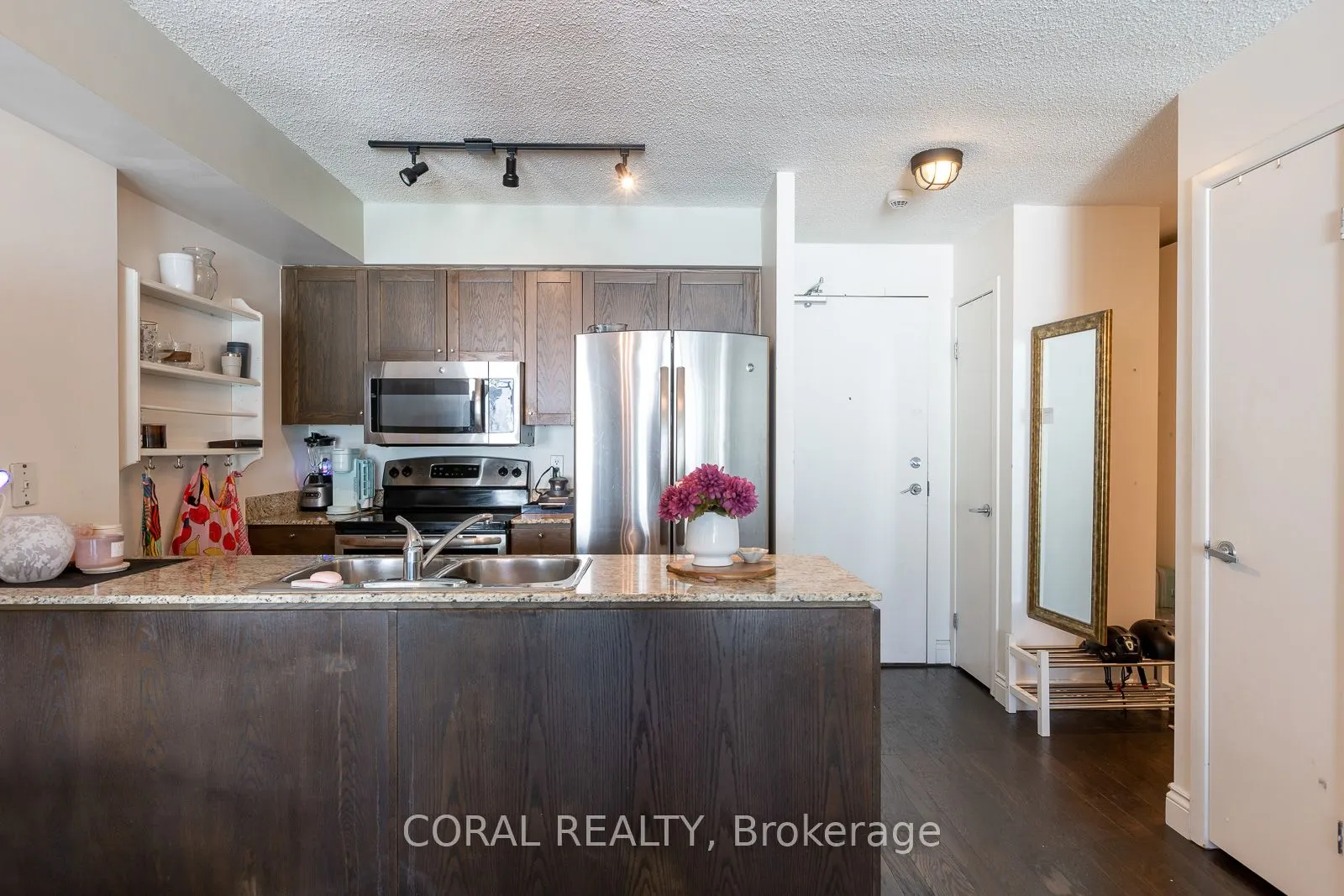 81 Navy Wharf Court, #2802