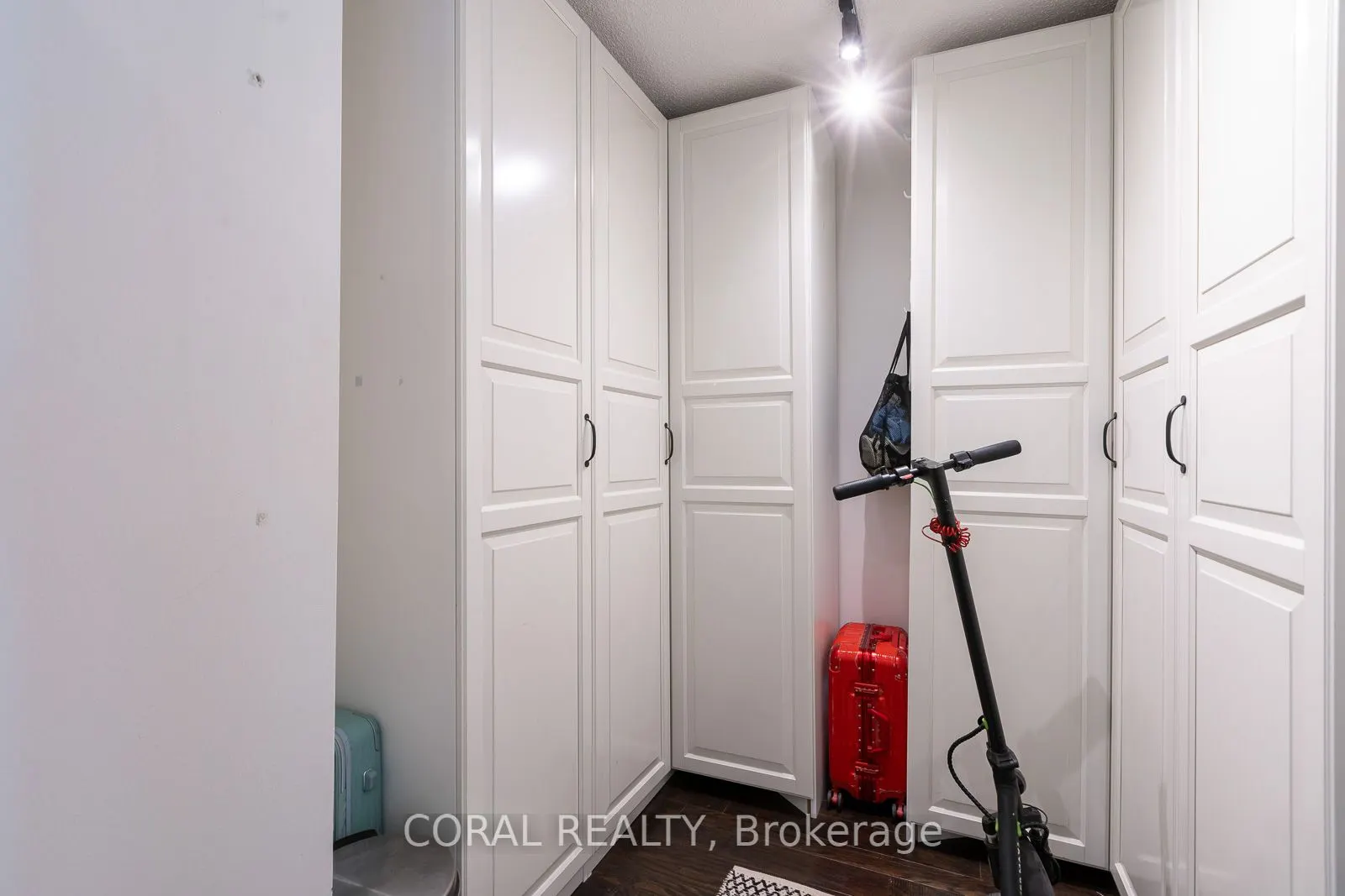 81 Navy Wharf Court, #2802