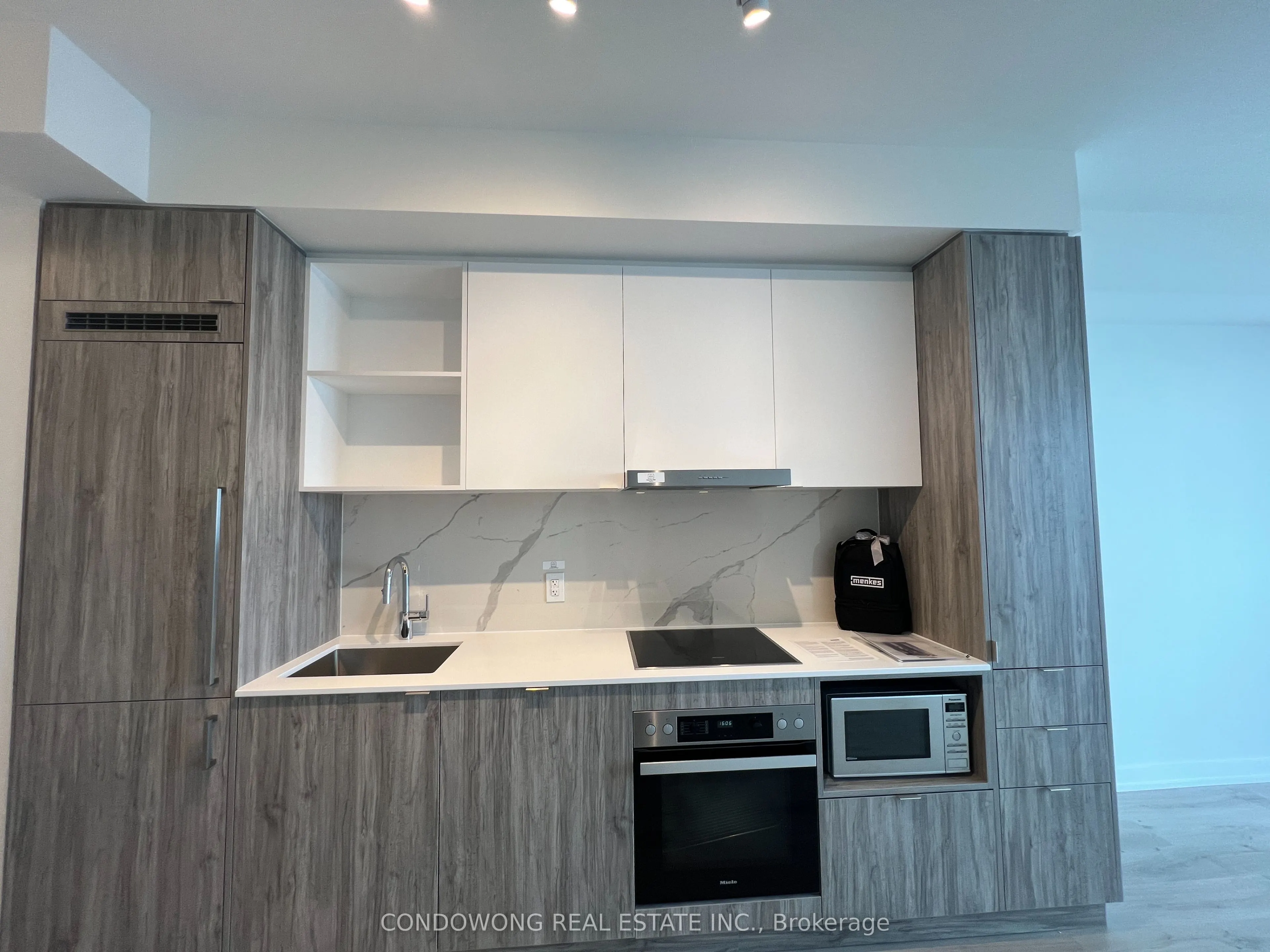 138 Downes Street, #6207