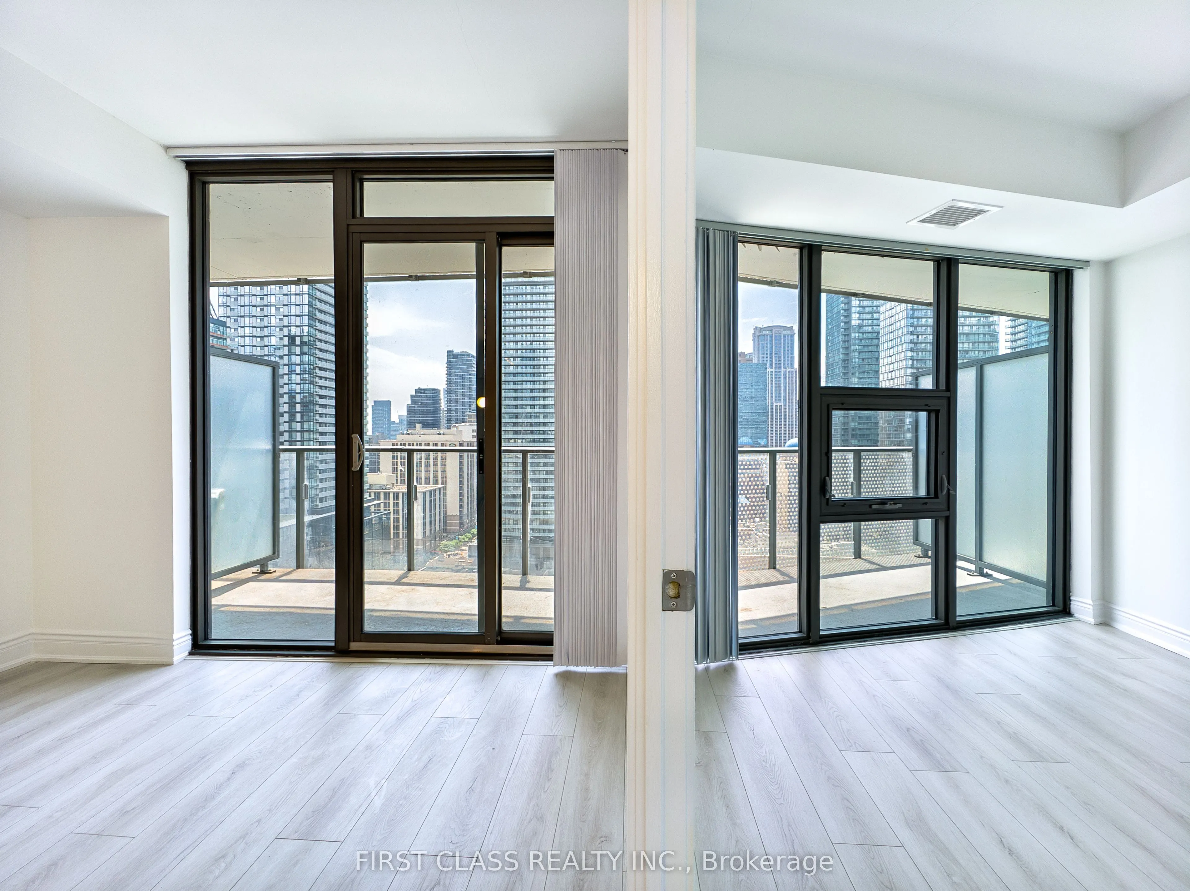 11 Wellesley Street W, #1404