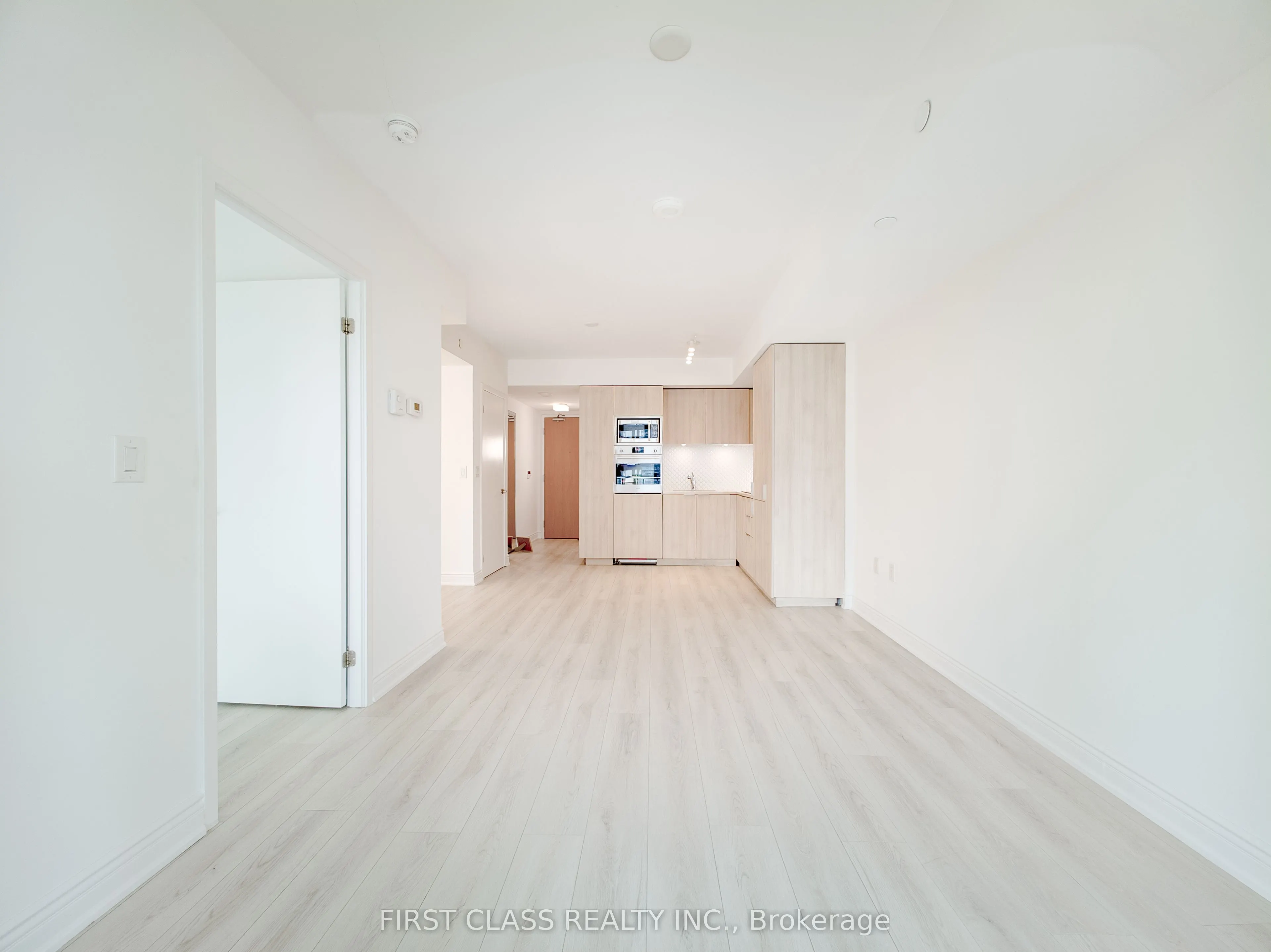 11 Wellesley Street W, #1404