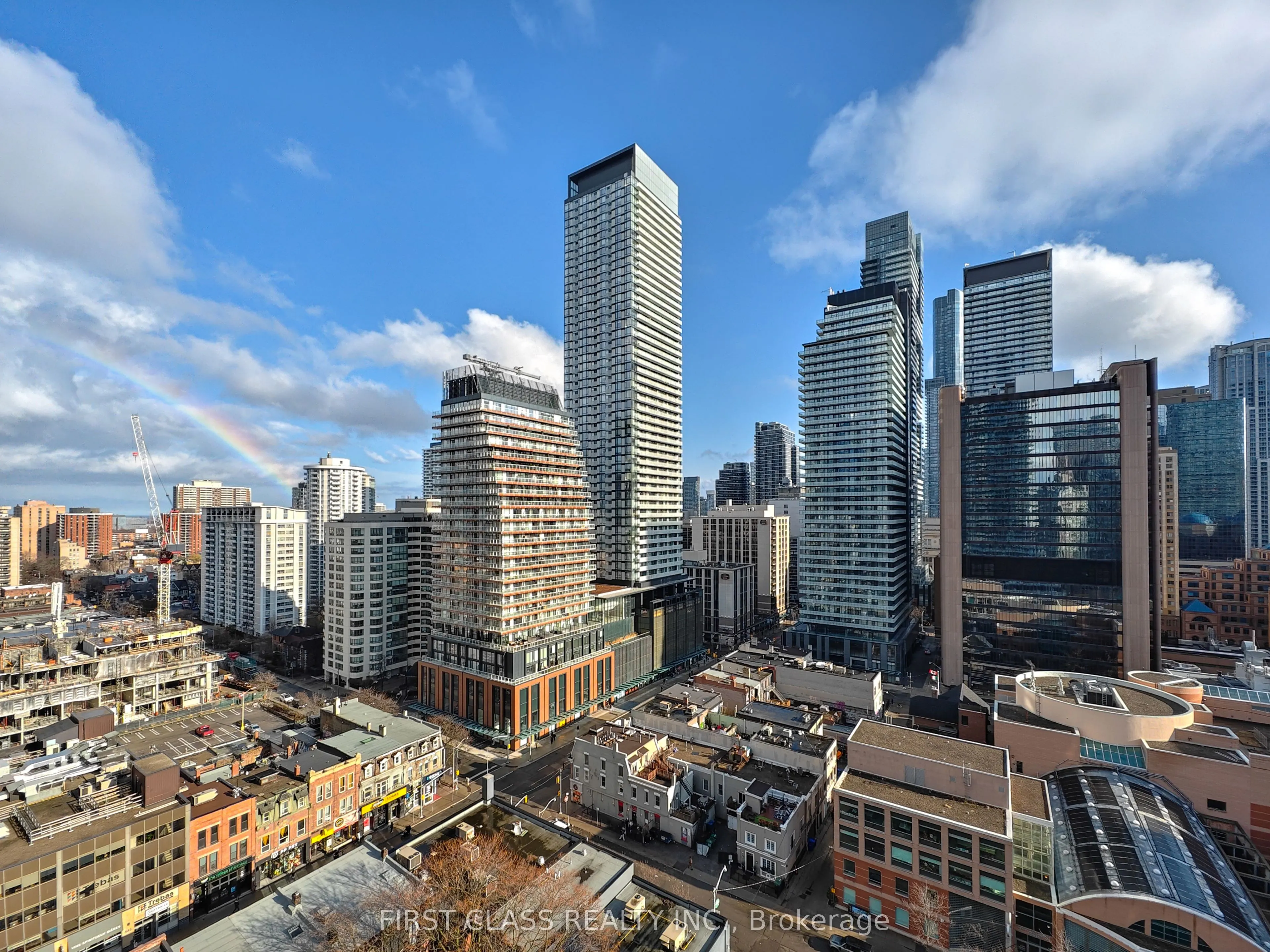 11 Wellesley Street W, #1404