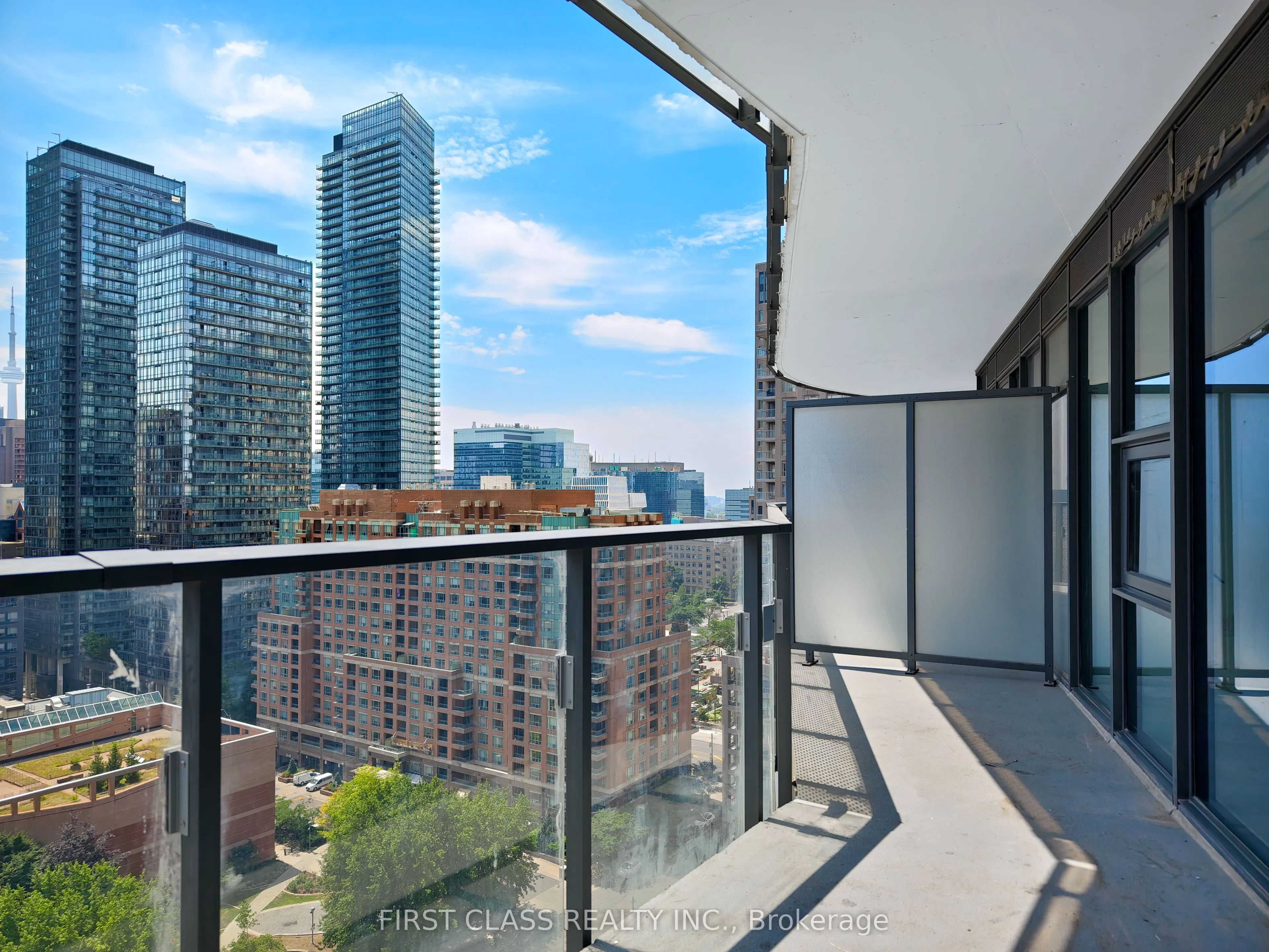 11 Wellesley Street W, #1404