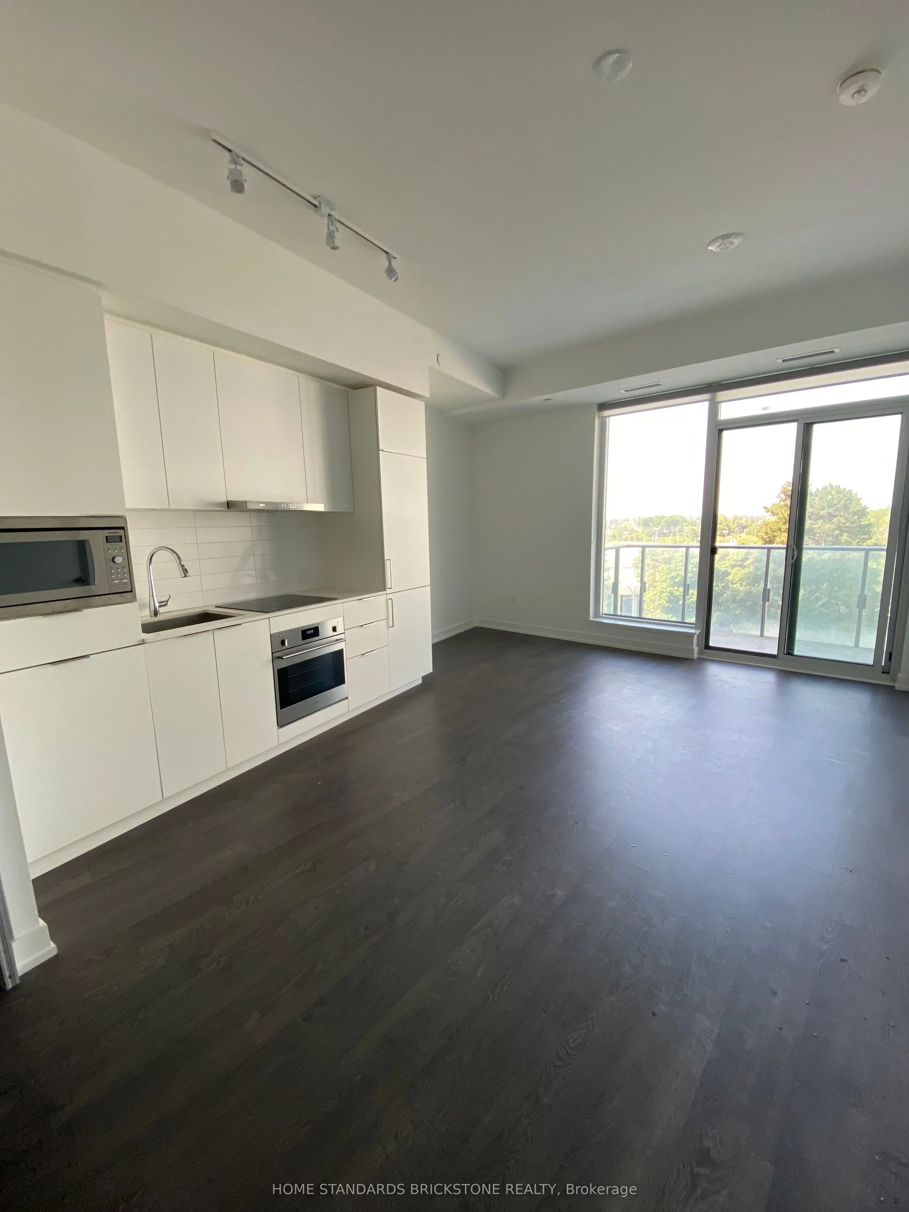 7 Golden Lion Heights, #N646