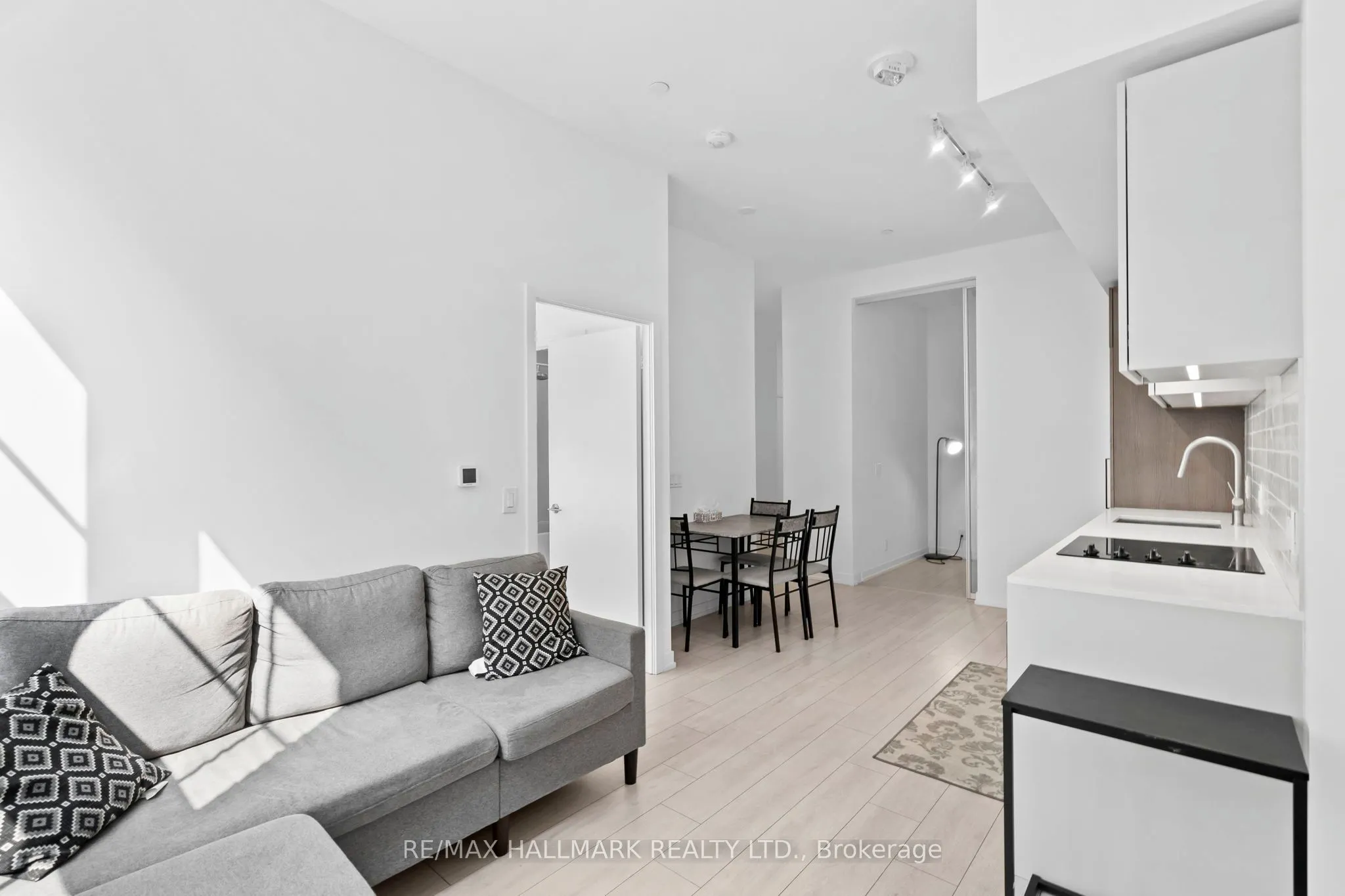 55 Mercer Street, #801
