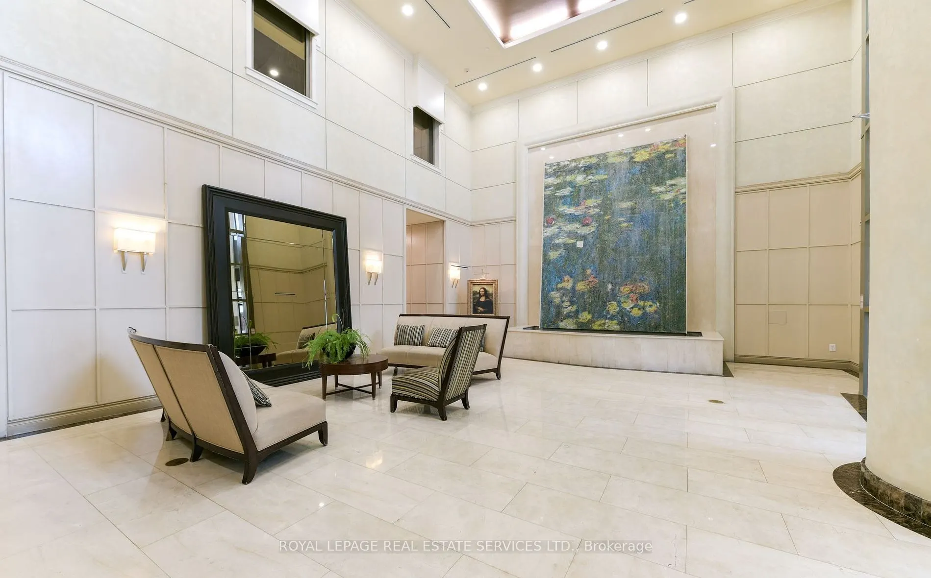 18 Holmes Avenue, #1002