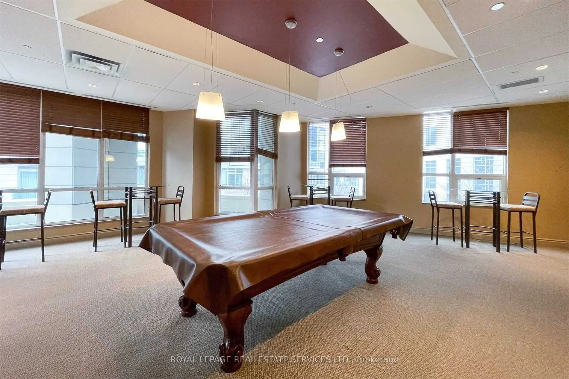 18 Holmes Avenue, #1002
