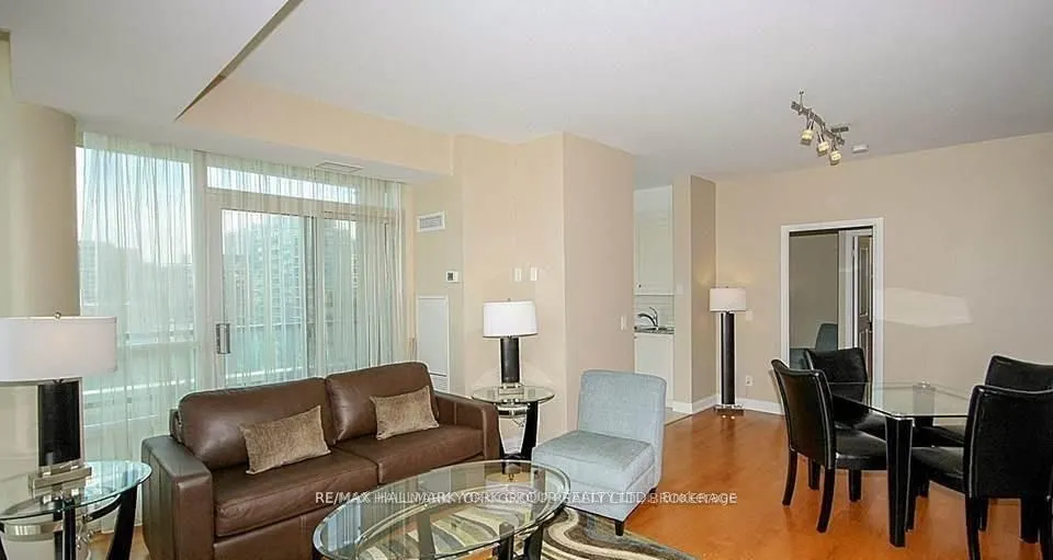 88 Broadway Avenue, #1003