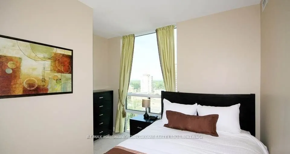 88 Broadway Avenue, #1003
