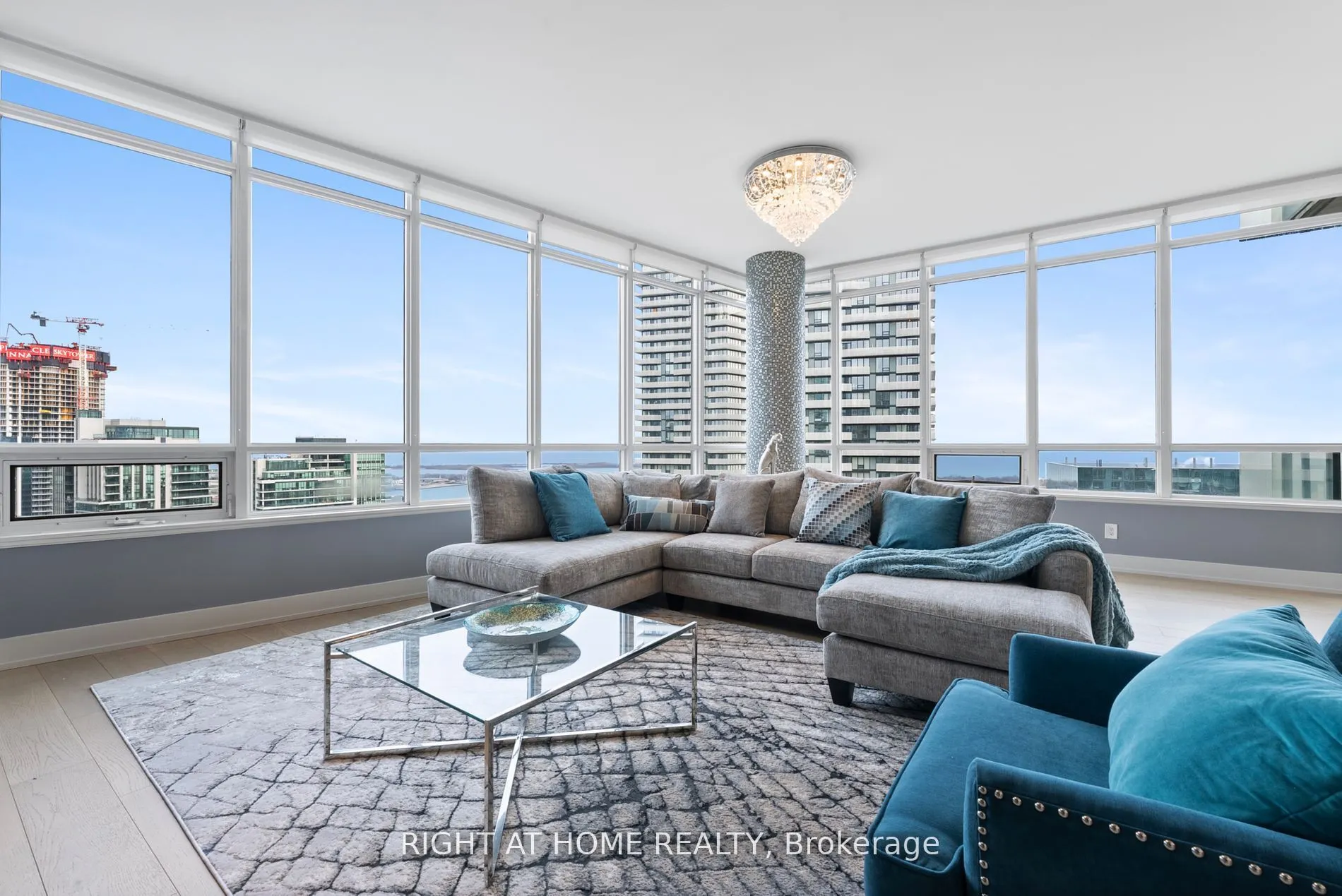 65 Bremner Boulevard, #5104