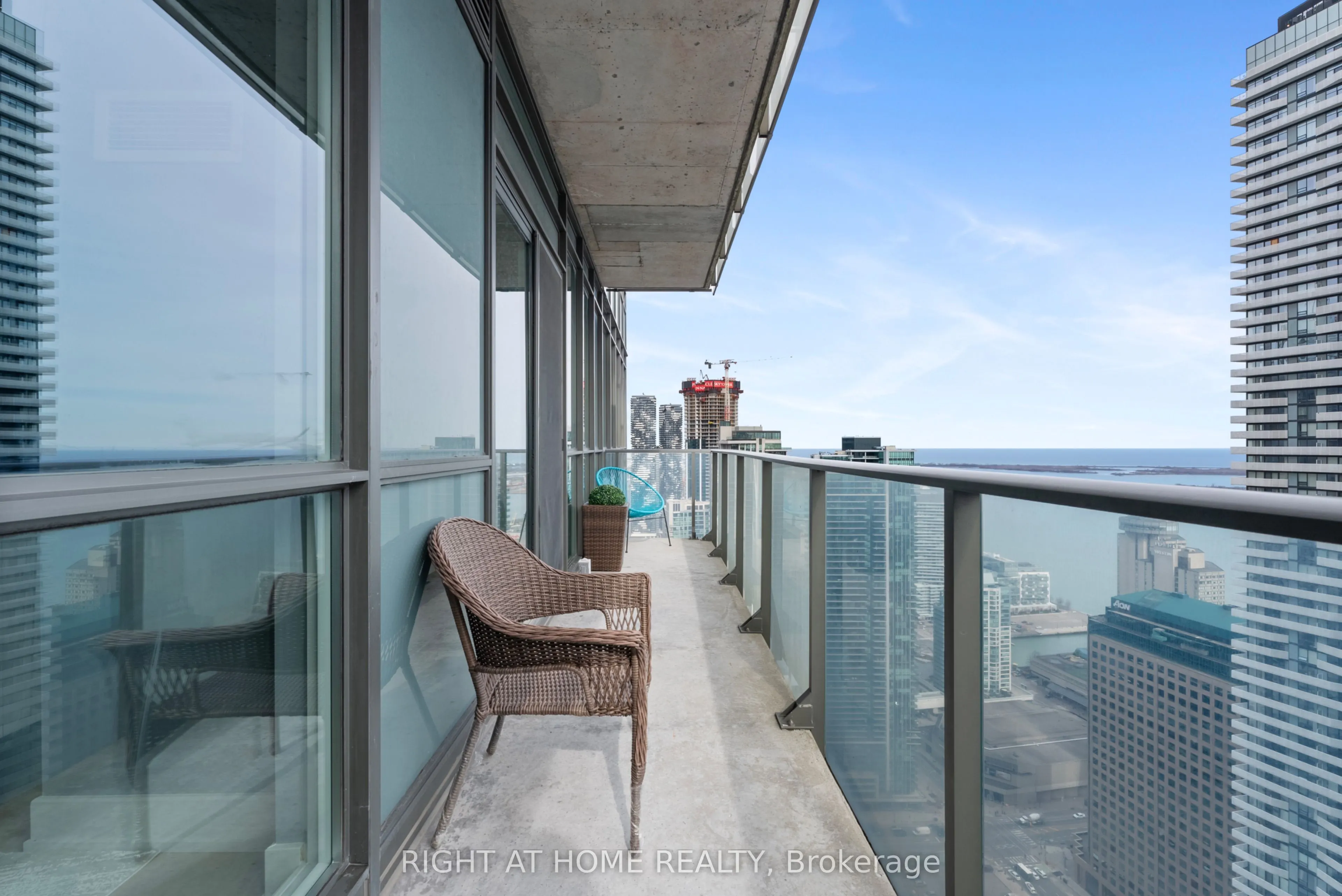 65 Bremner Boulevard, #5104