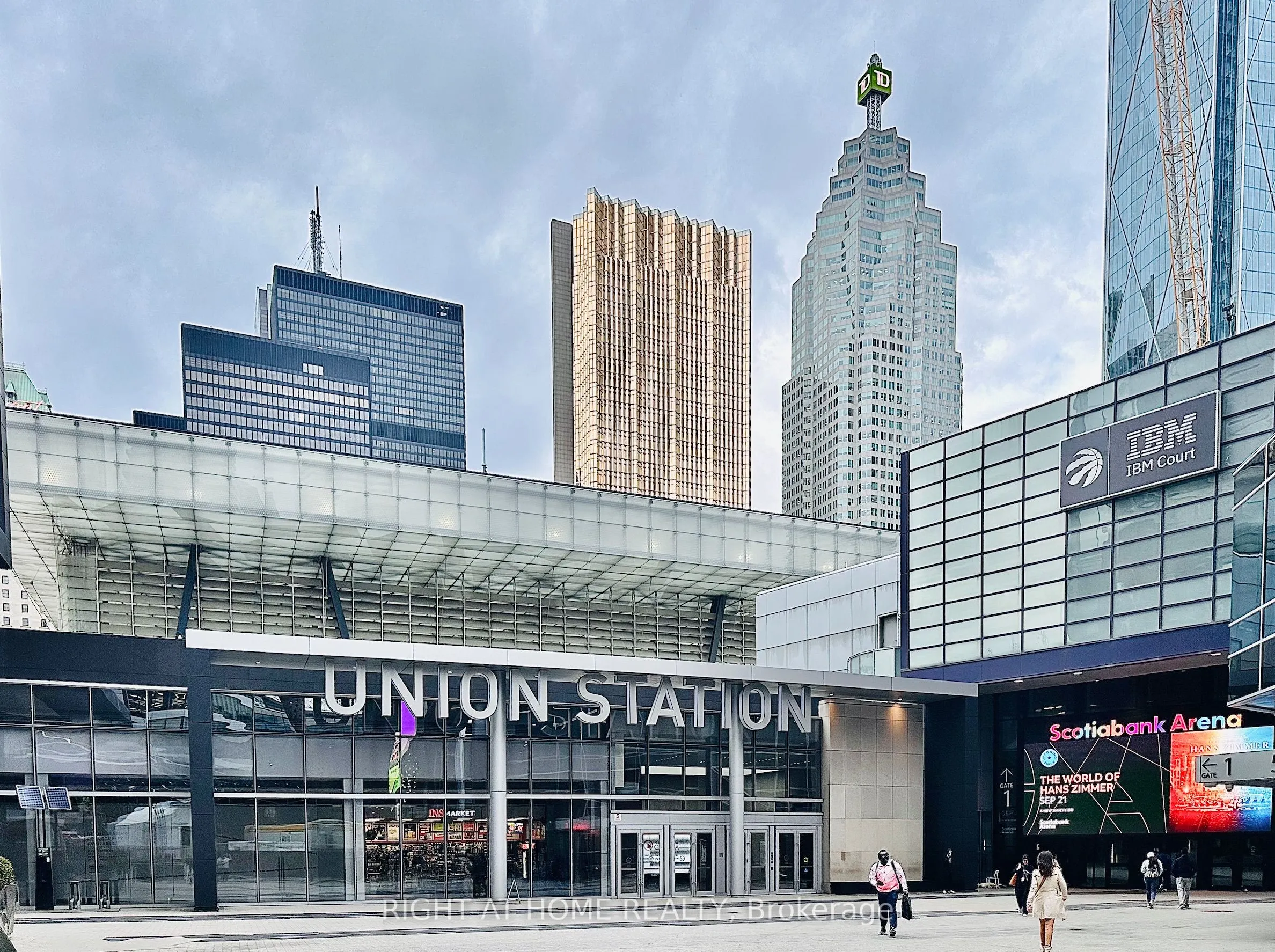 65 Bremner Boulevard, #5104