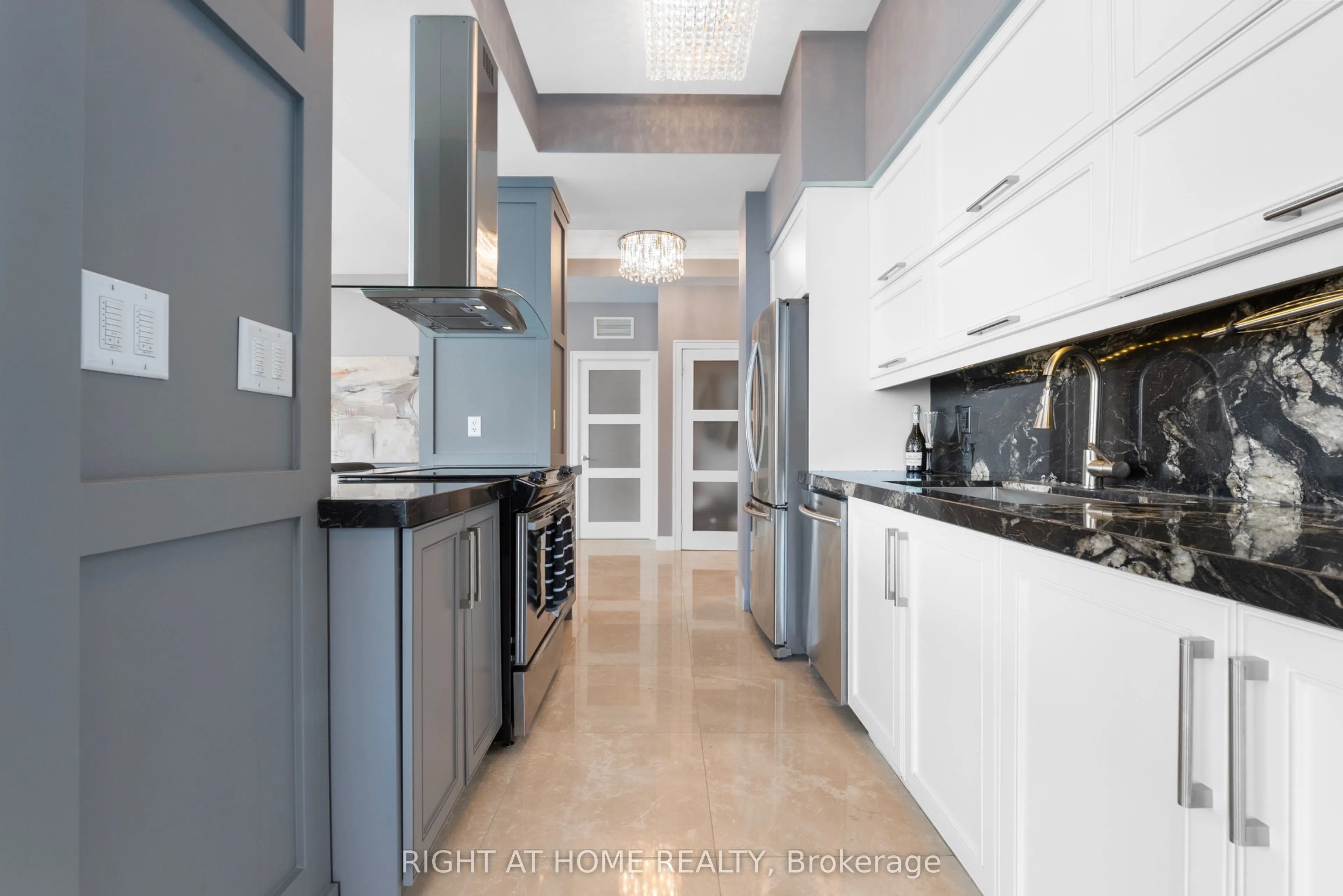 65 Bremner Boulevard, #5104