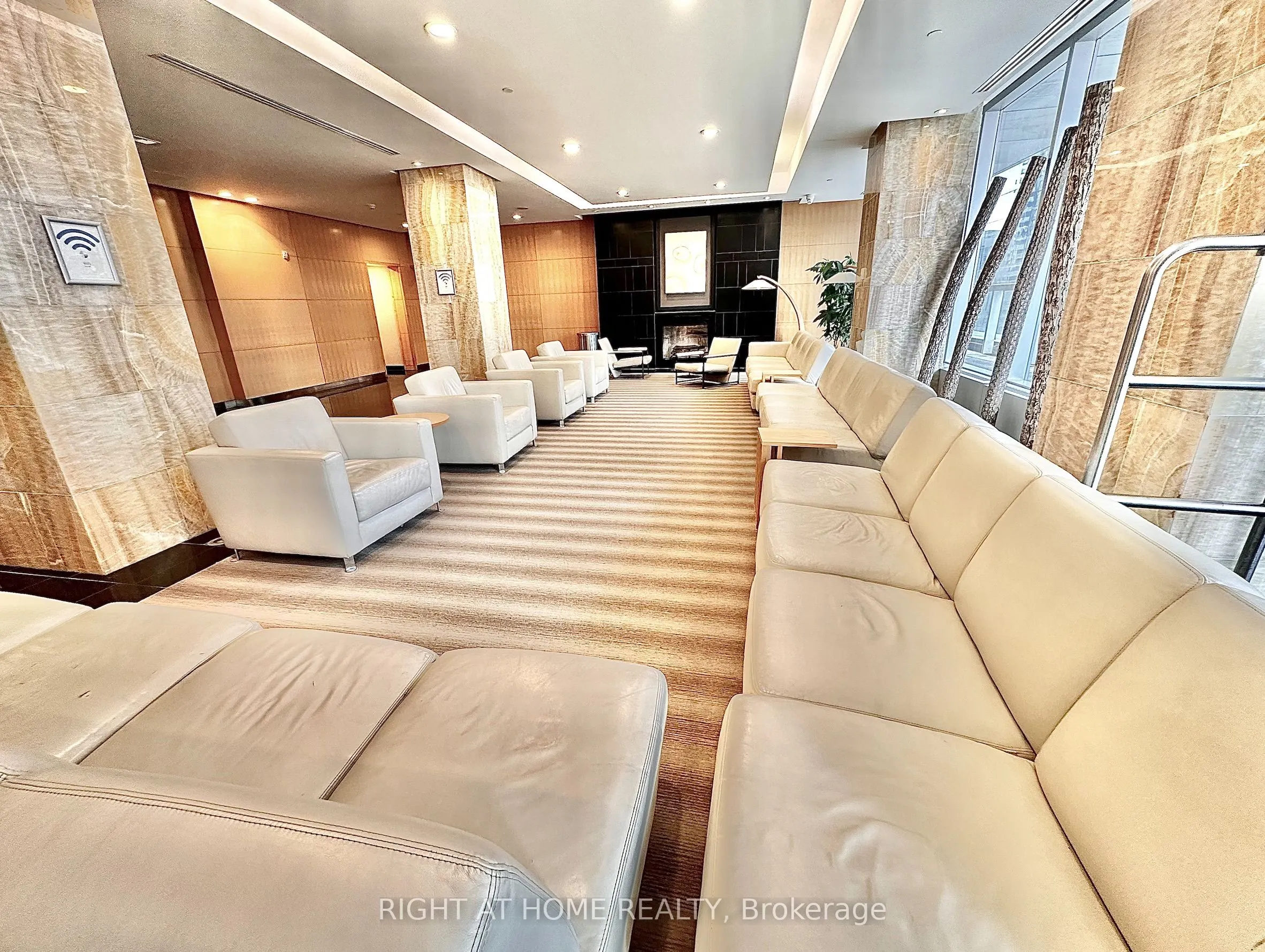 65 Bremner Boulevard, #5104
