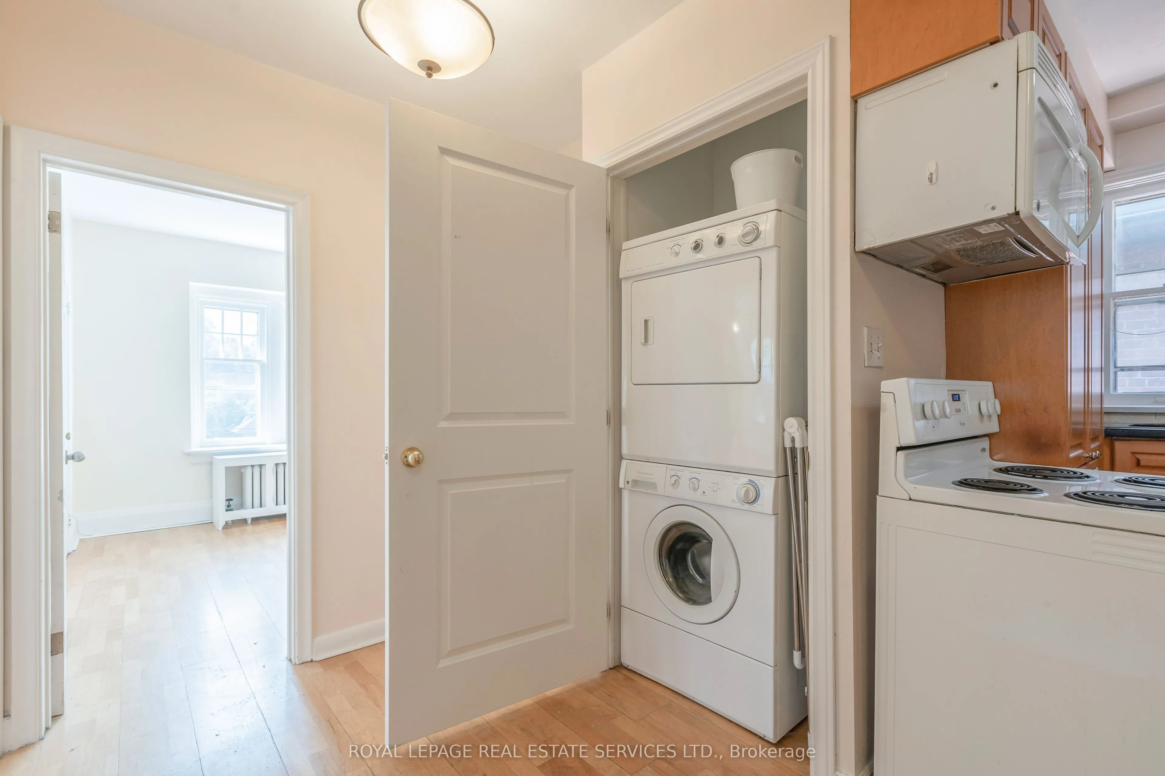 50 Glenrose Avenue, #3