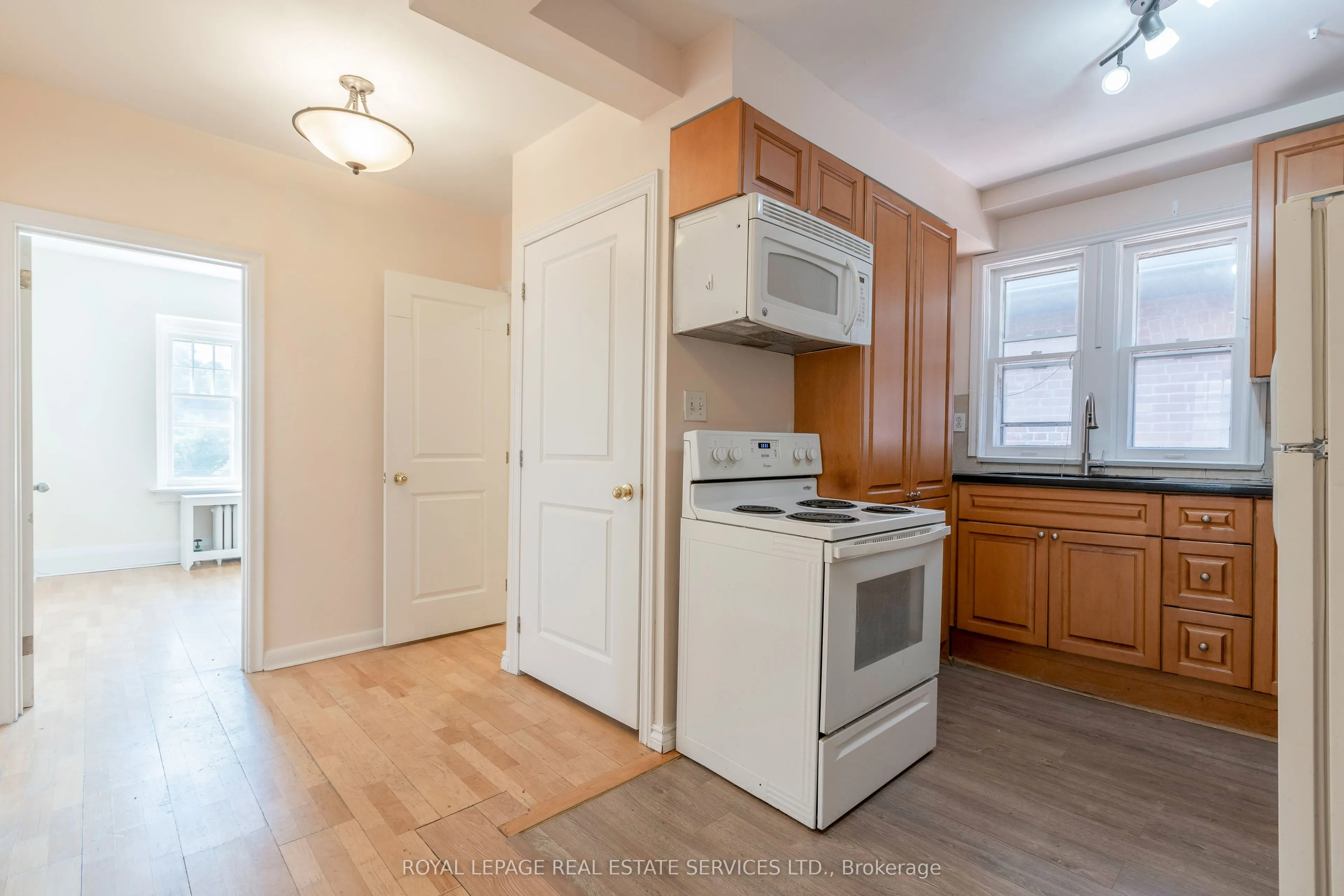 50 Glenrose Avenue, #3