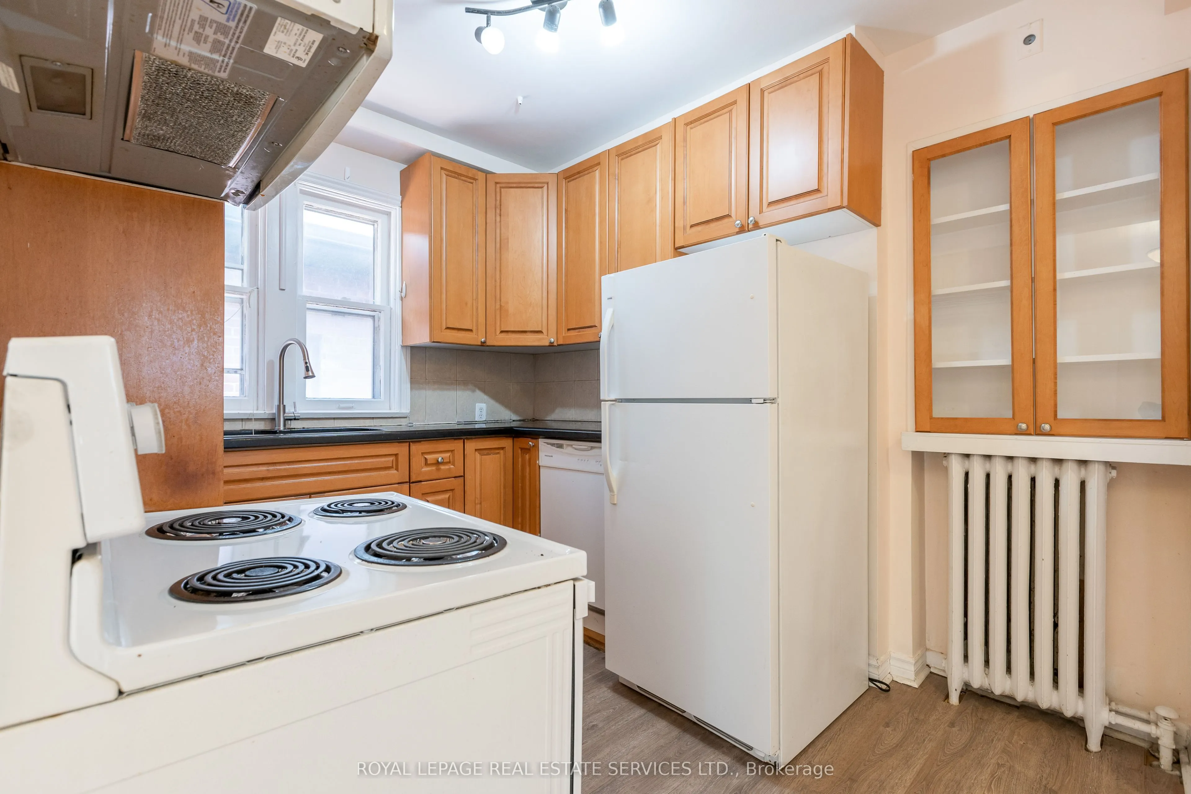 50 Glenrose Avenue, #3