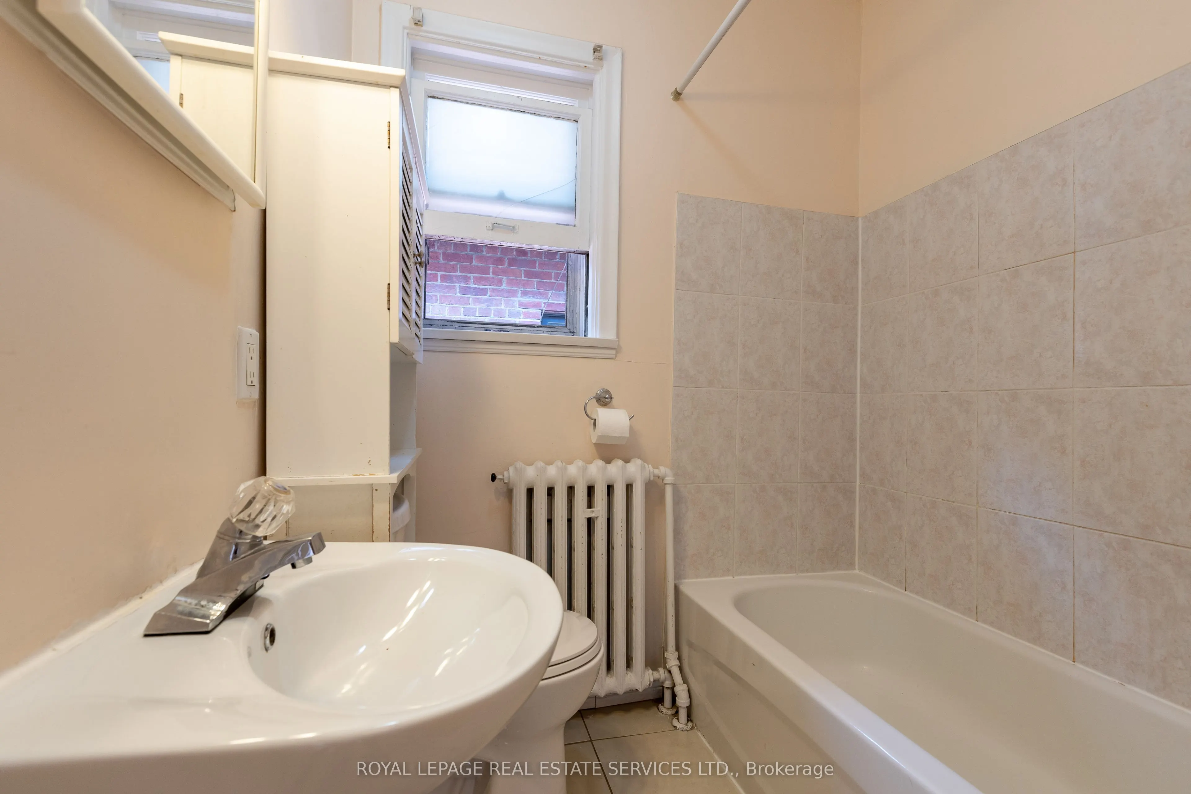 50 Glenrose Avenue, #3