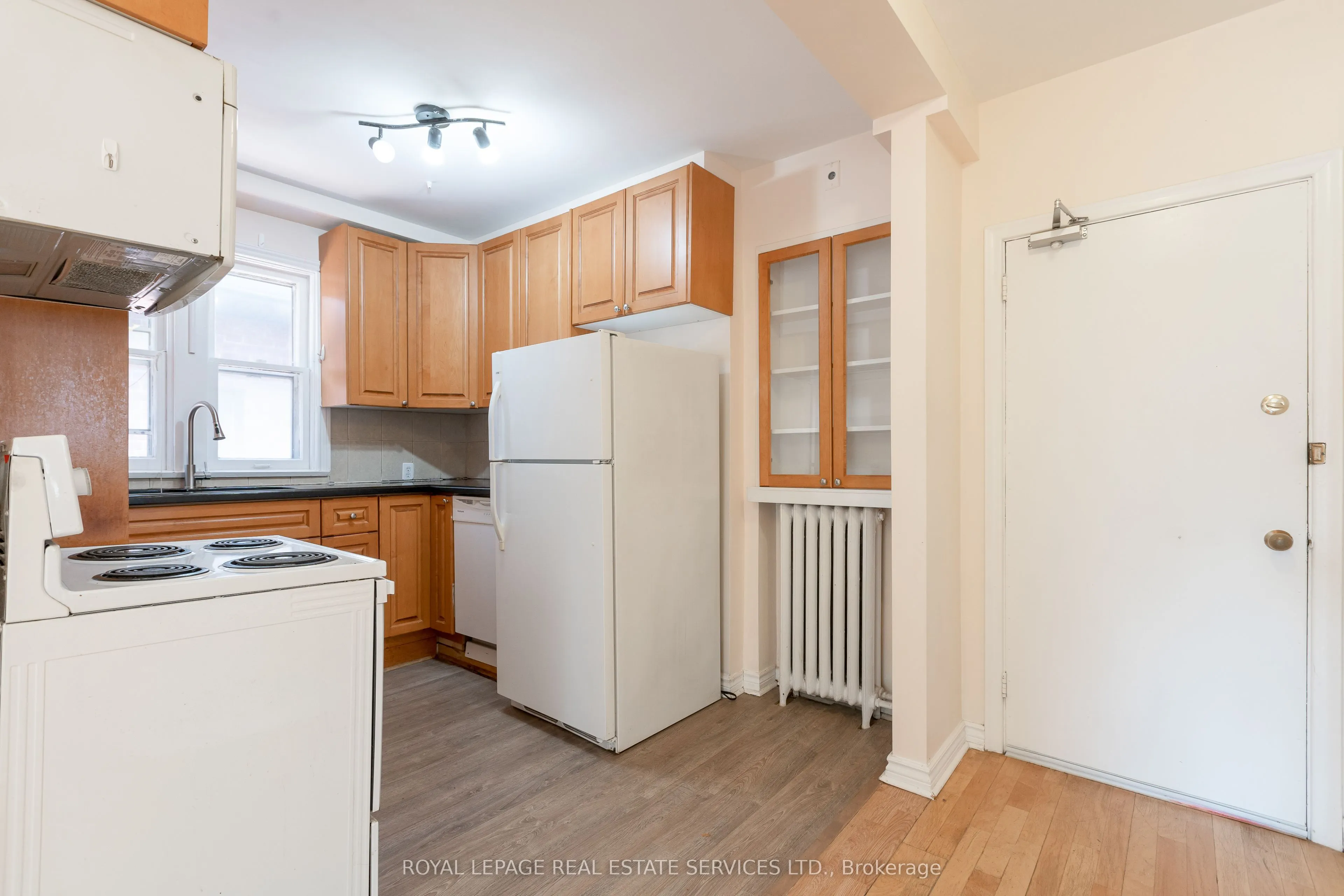 50 Glenrose Avenue, #3