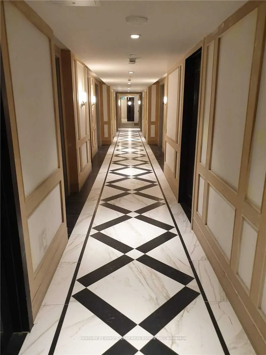 955 Bay Street, #2808