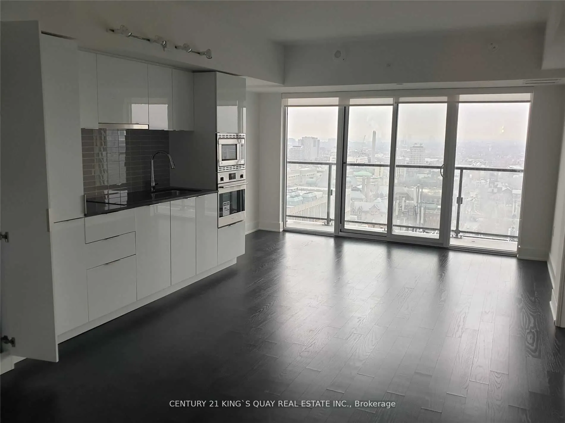 955 Bay Street, #2808