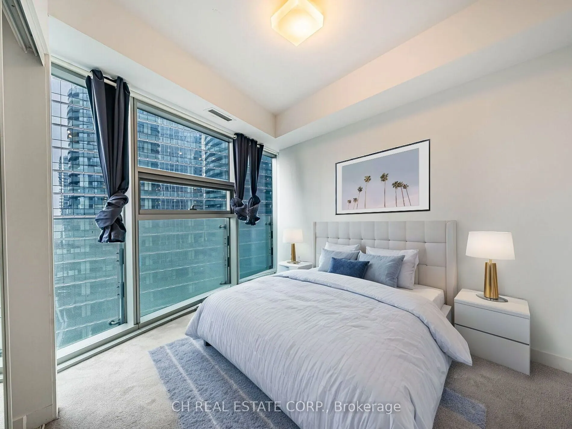 12 York Street N, #1307