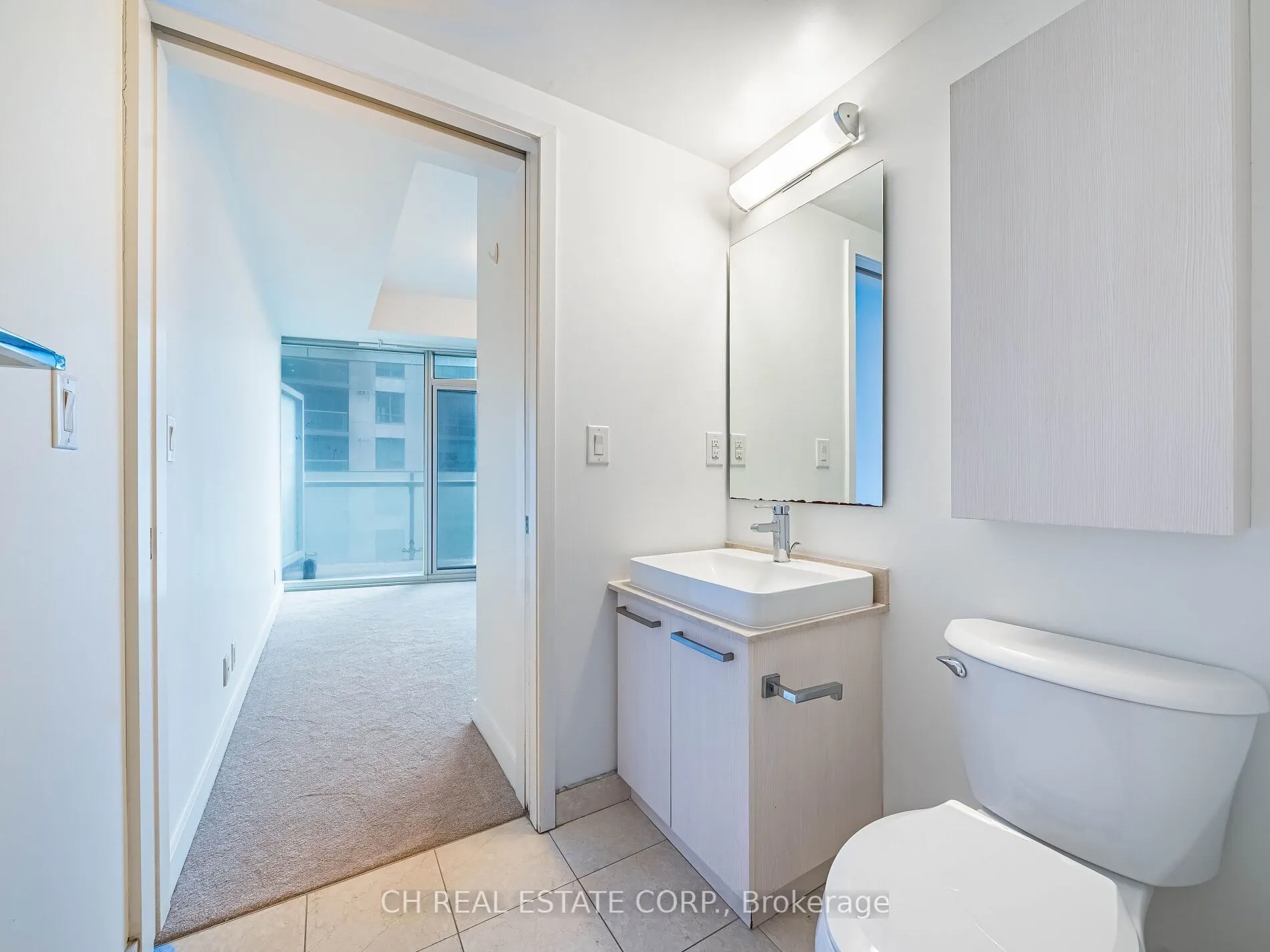 12 York Street N, #1307