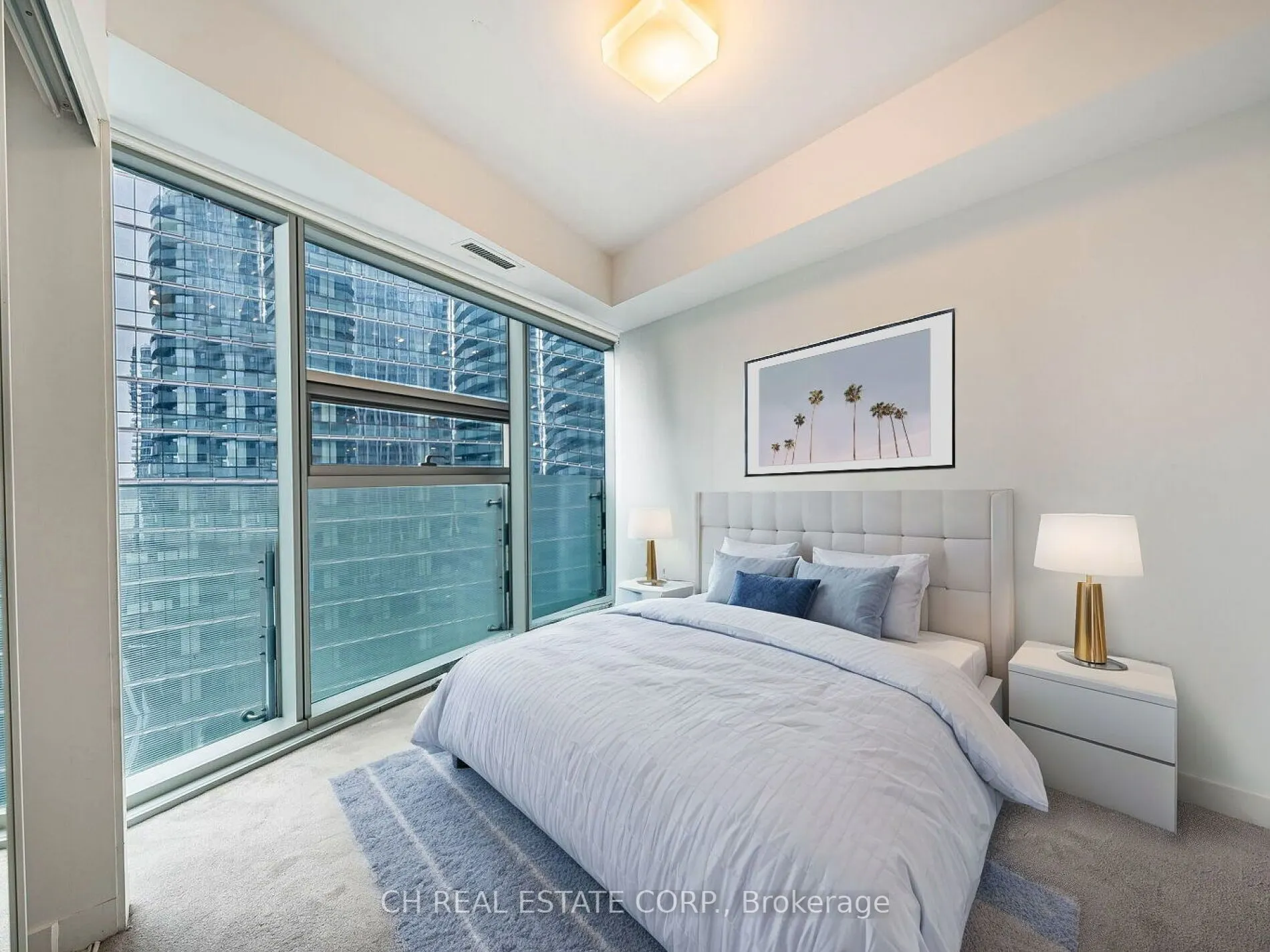 12 York Street N, #1307
