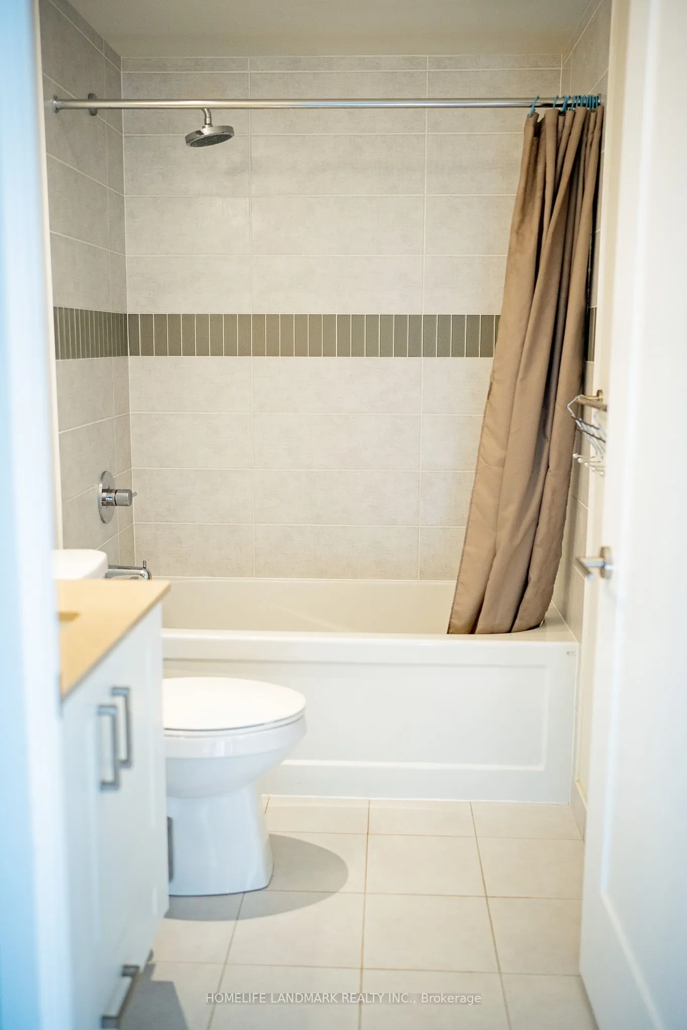 99 John Street, #3401