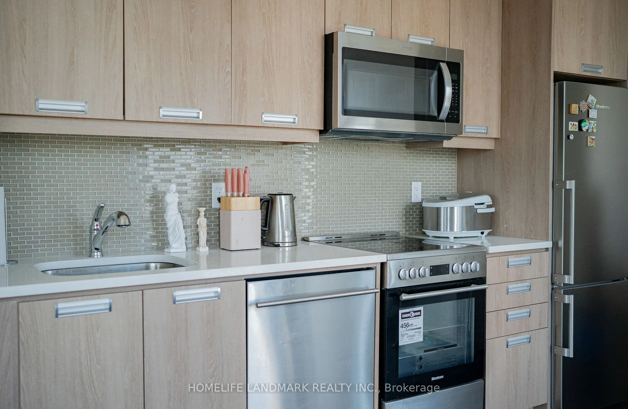 99 John Street, #3401