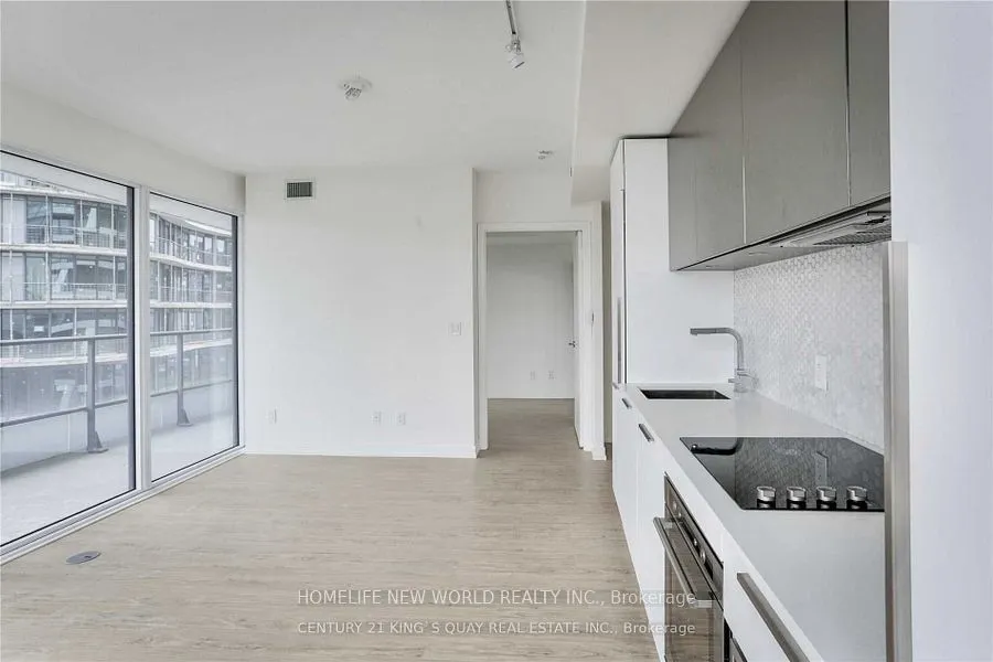 85 Wood Street, #1216