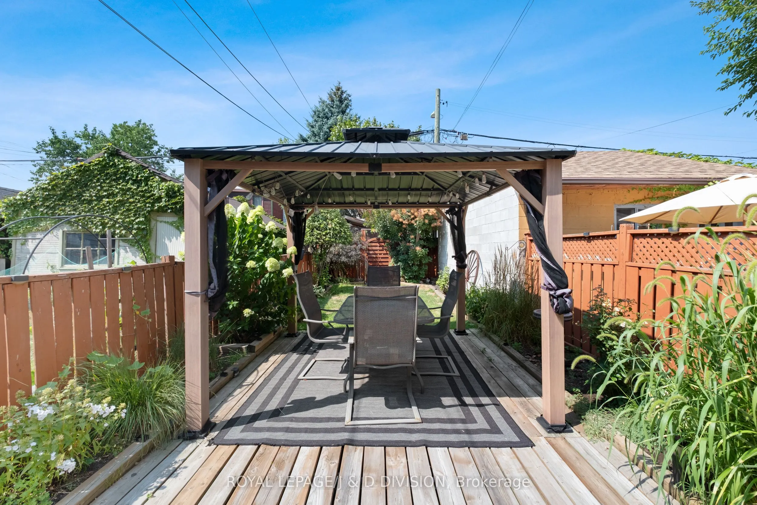 136 Lindsey Avenue